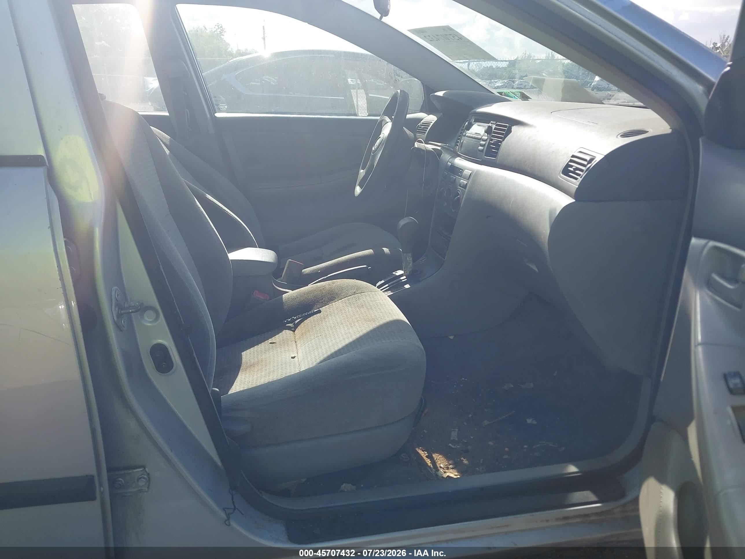 2005 Toyota Corolla Ce Silver vin: 2T1BR32E95C360874