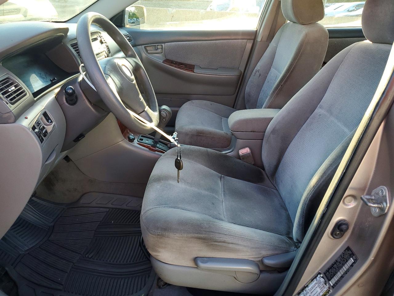 2005 Toyota Corolla Le Silver vin: 2T1BR32E95C410124