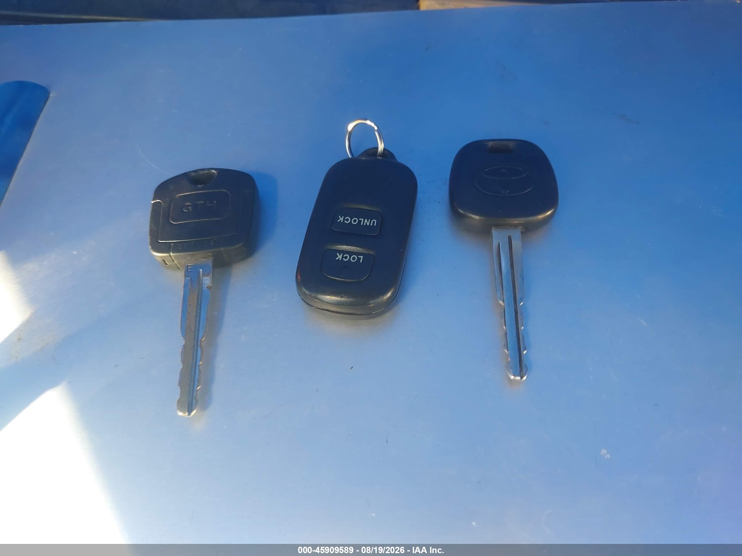 2005 Toyota Corolla S Синий vin: 2T1BR32E95C417591