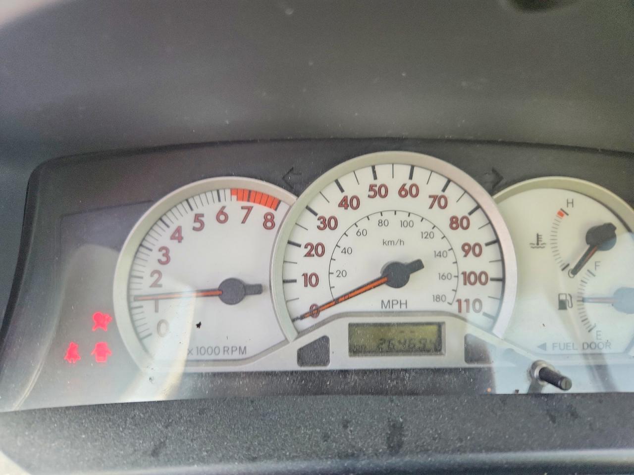2005 Toyota Corolla Ce Silver vin: 2T1BR32E95C462742