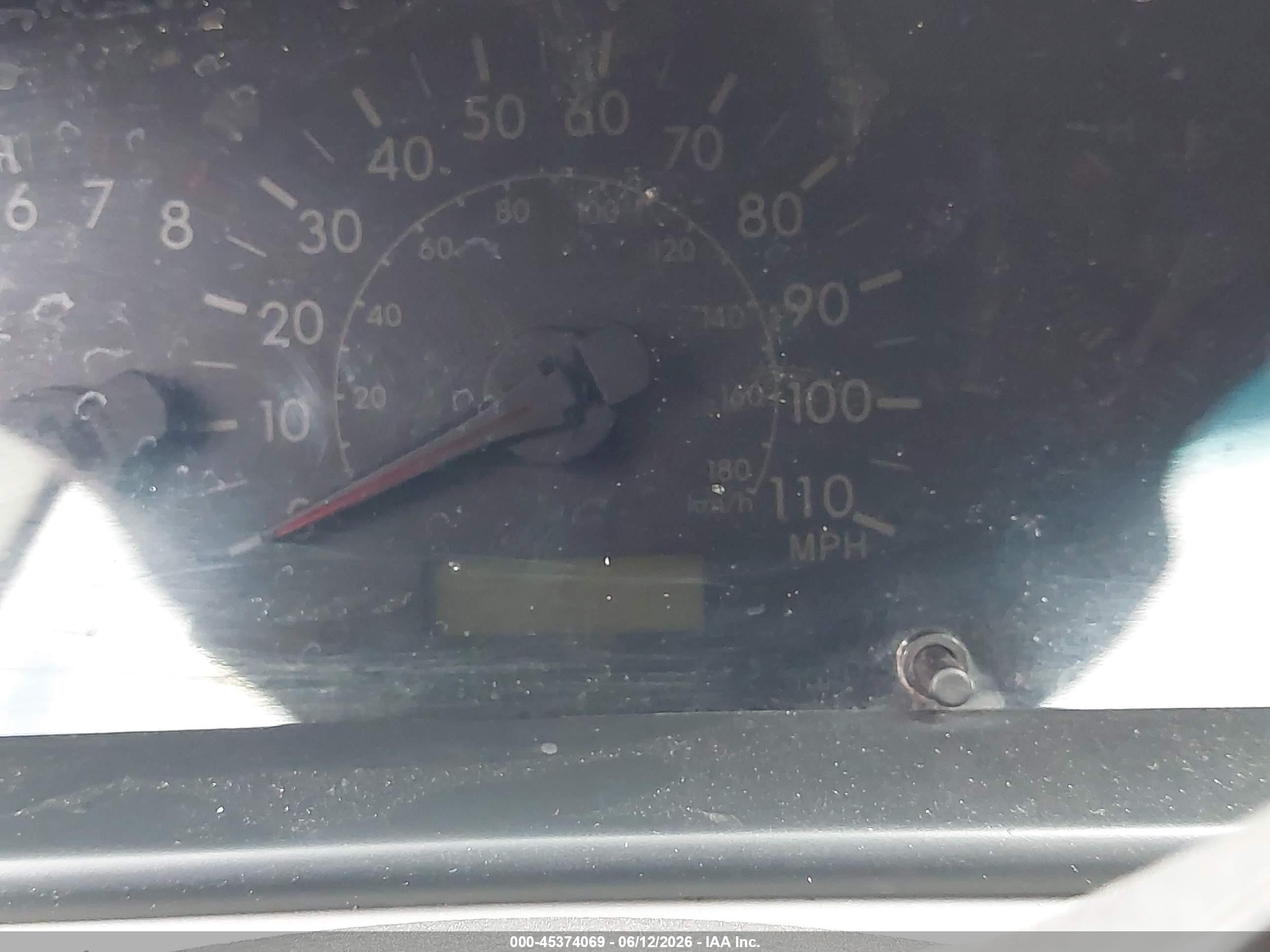 2005 Toyota Corolla Le Silver vin: 2T1BR32E95C490881