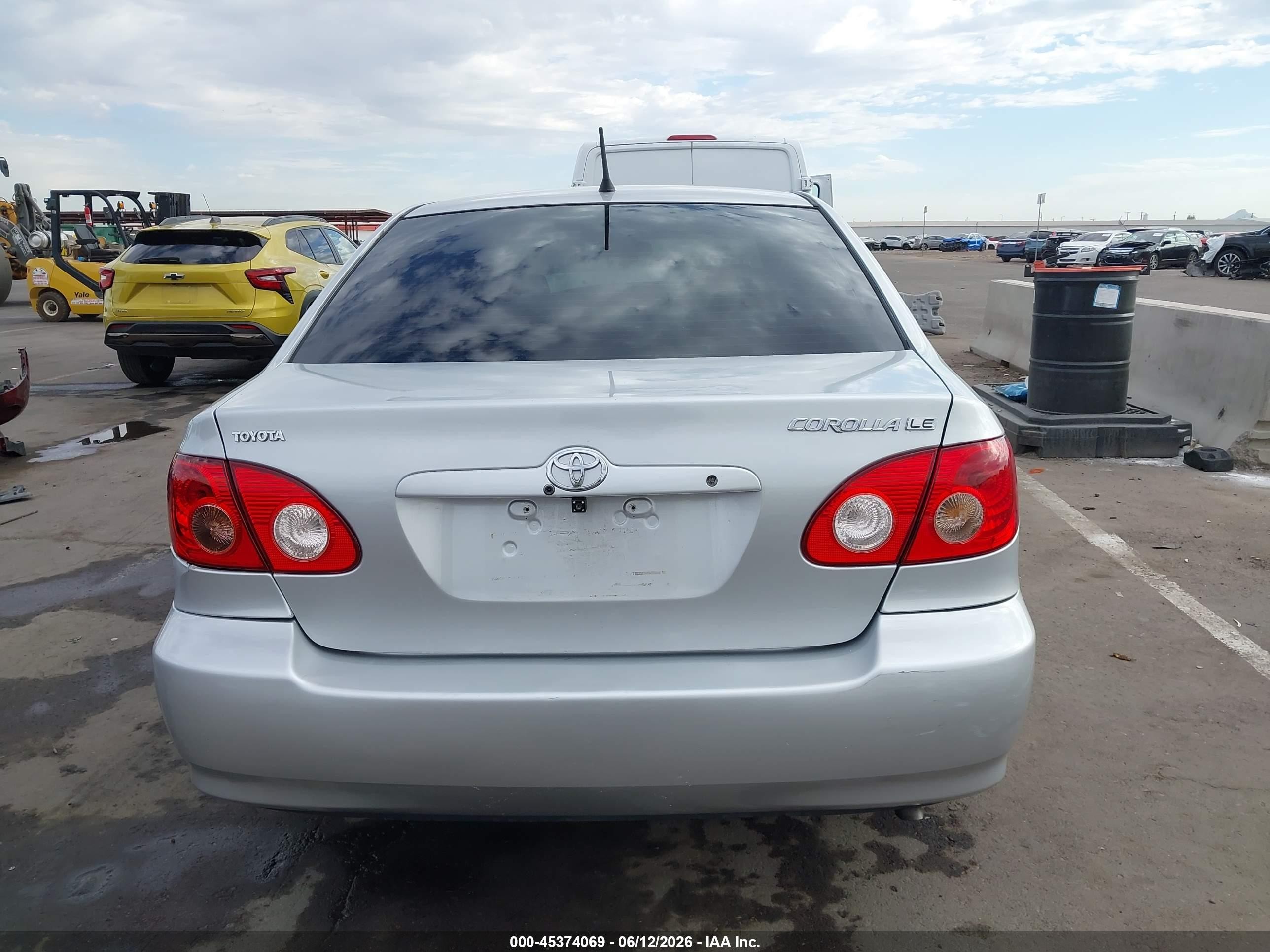 2005 Toyota Corolla Le Silver vin: 2T1BR32E95C490881