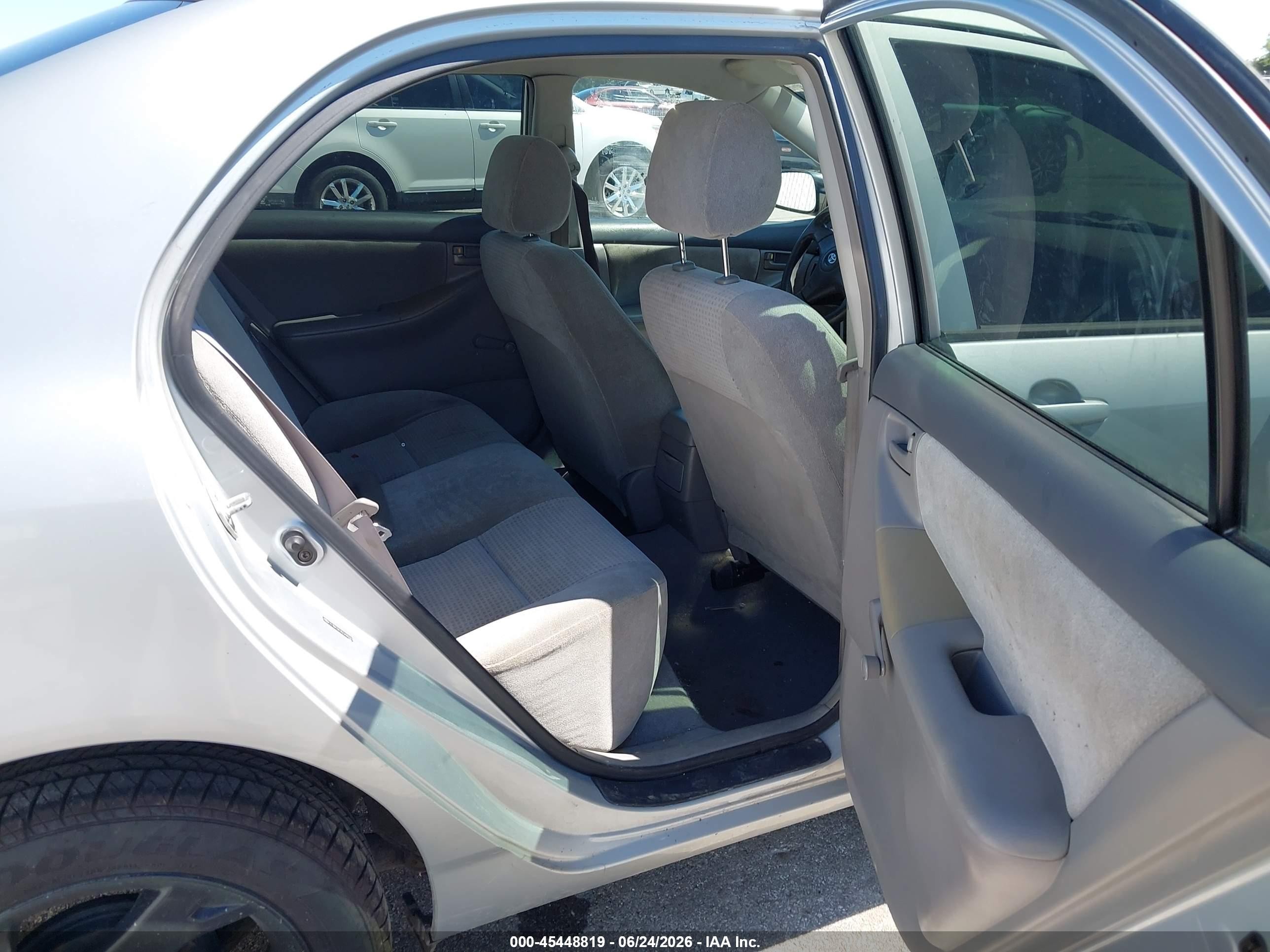 2005 Toyota Corolla Ce Silver vin: 2T1BR32E95C498785
