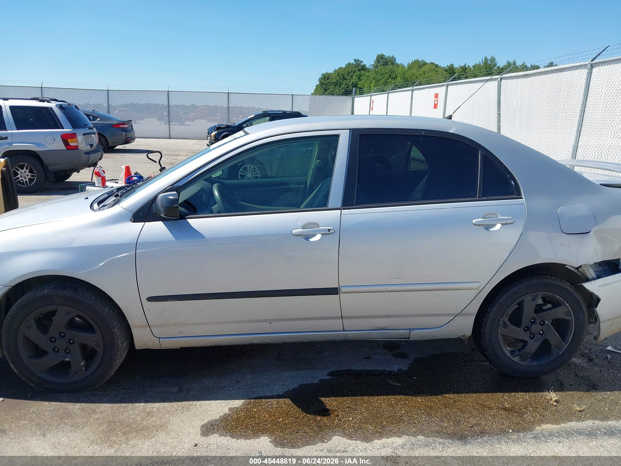 2005 Toyota Corolla Ce Silver vin: 2T1BR32E95C498785