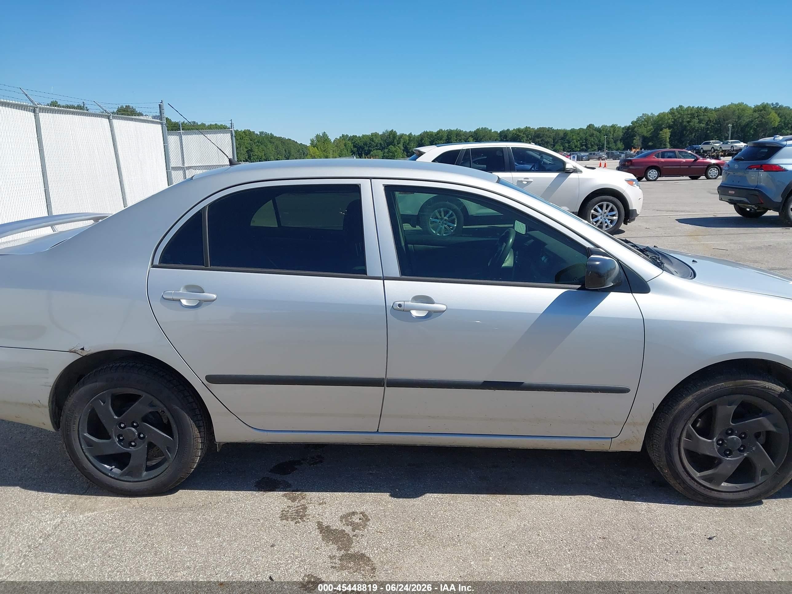2005 Toyota Corolla Ce Silver vin: 2T1BR32E95C498785