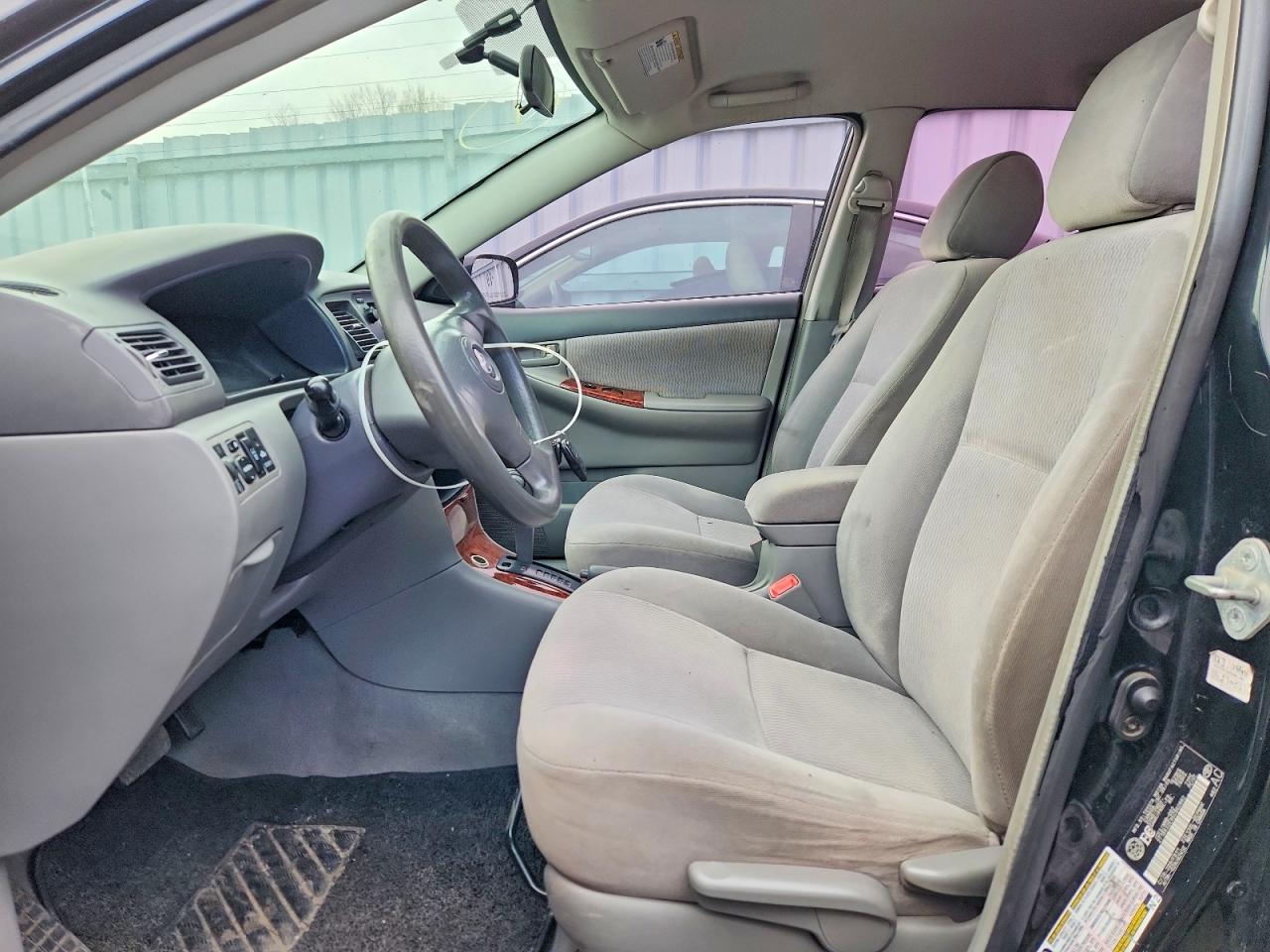 2005 Toyota Corolla Ce Black vin: 2T1BR32E95C862882