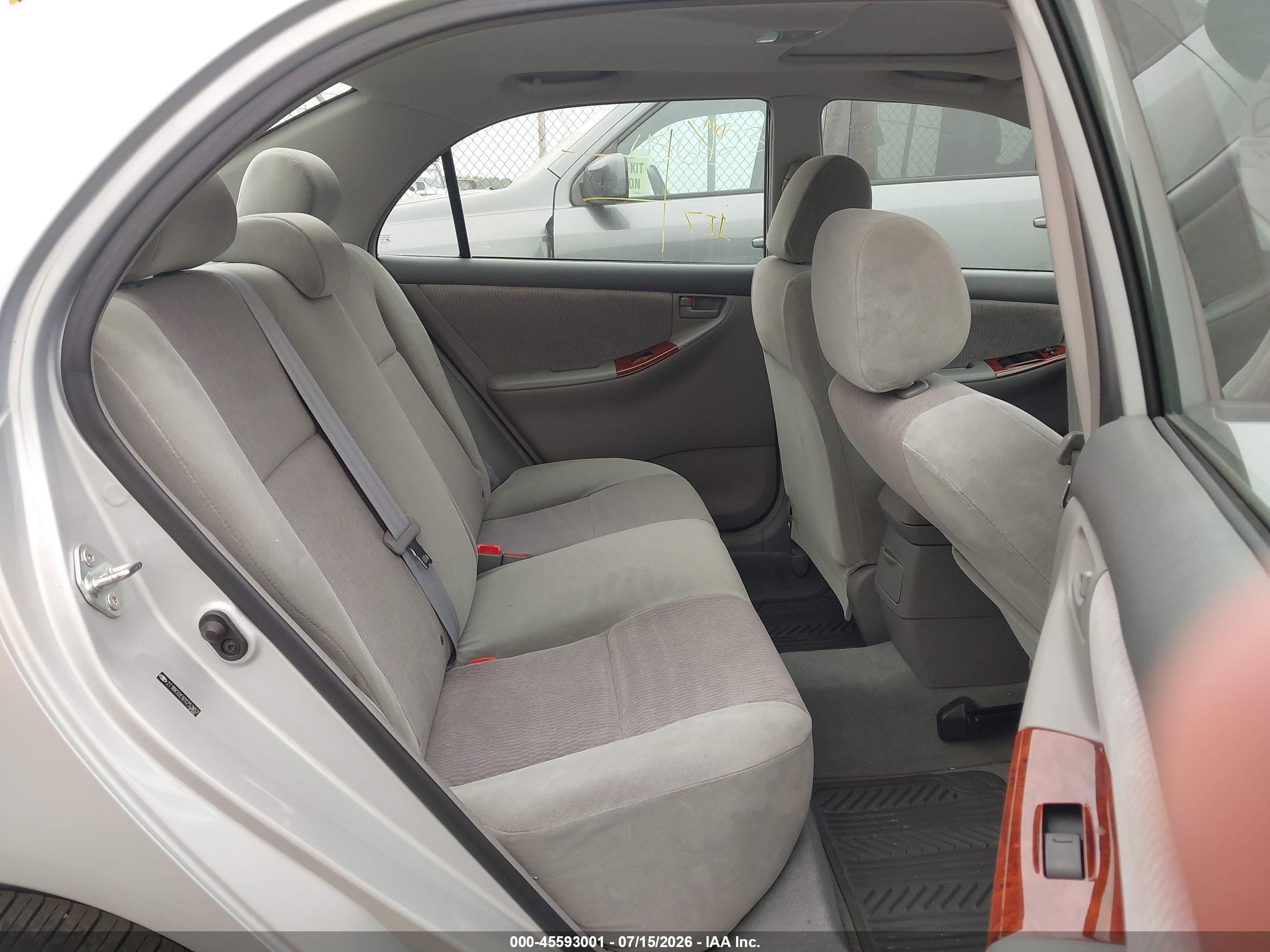 2007 Toyota Corolla Le Silver vin: 2T1BR32E97C753857