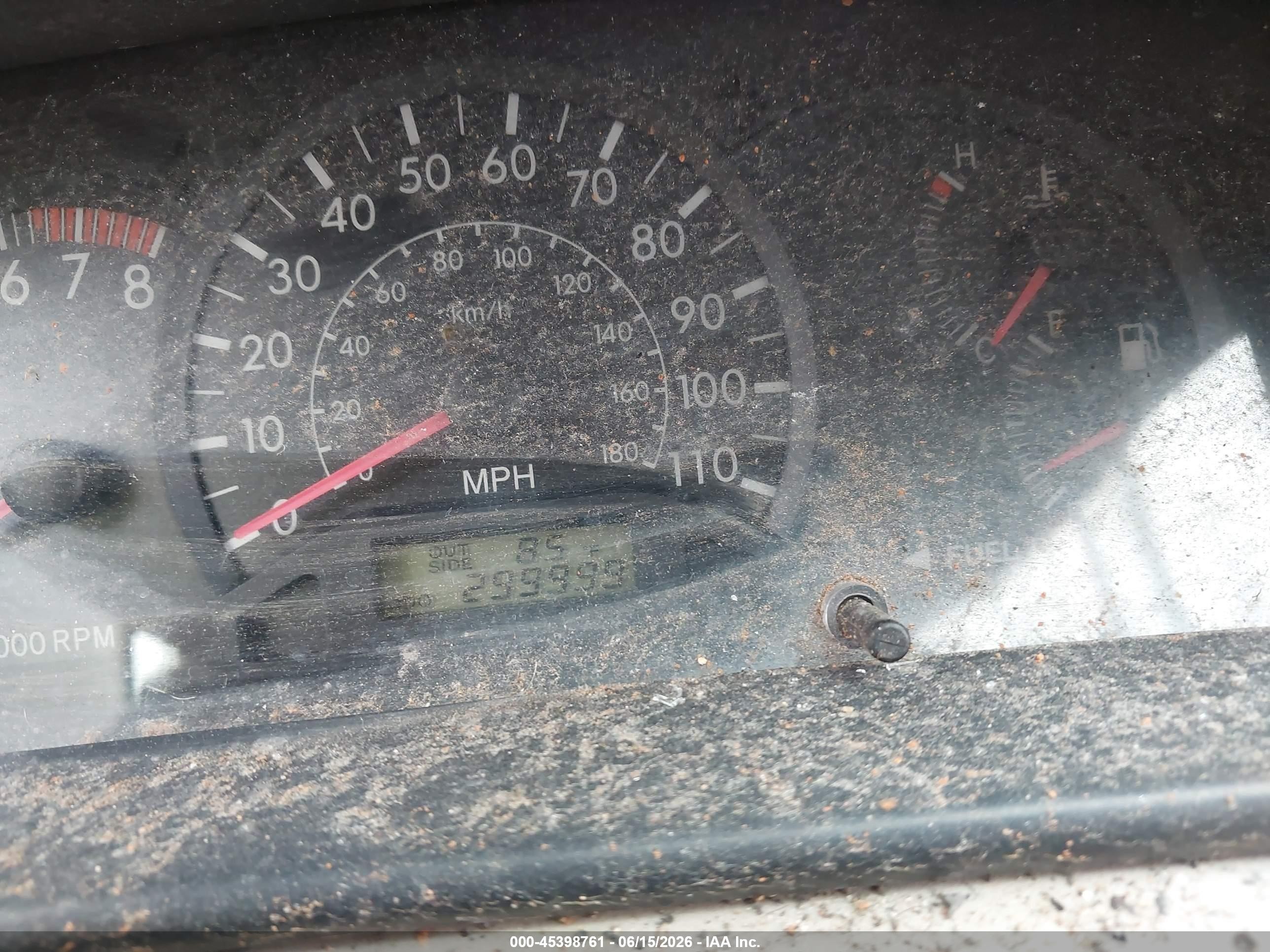 2007 Toyota Corolla Ce Red vin: 2T1BR32E97C848029
