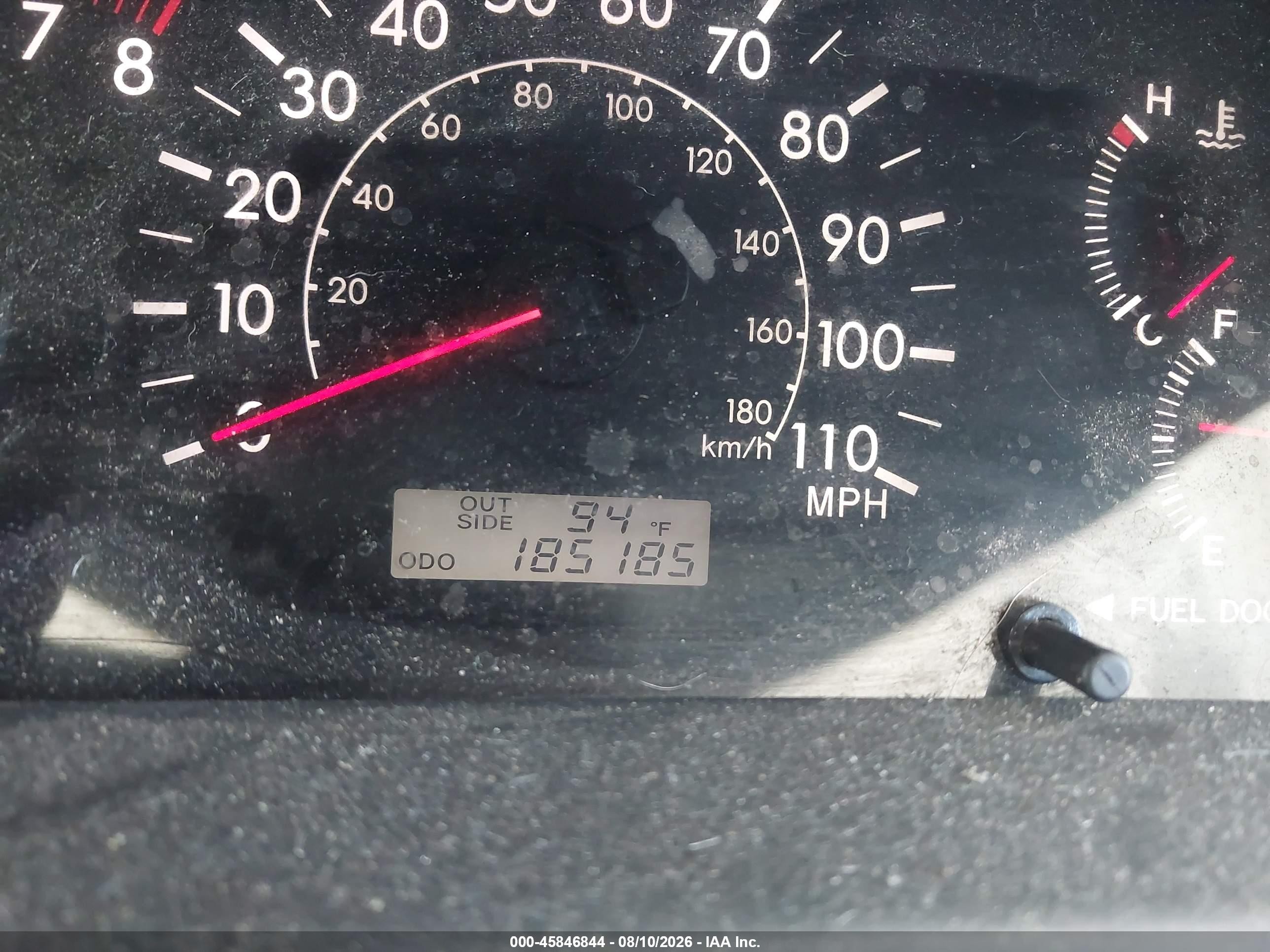 2008 Toyota Corolla Le Gold vin: 2T1BR32E98C877578