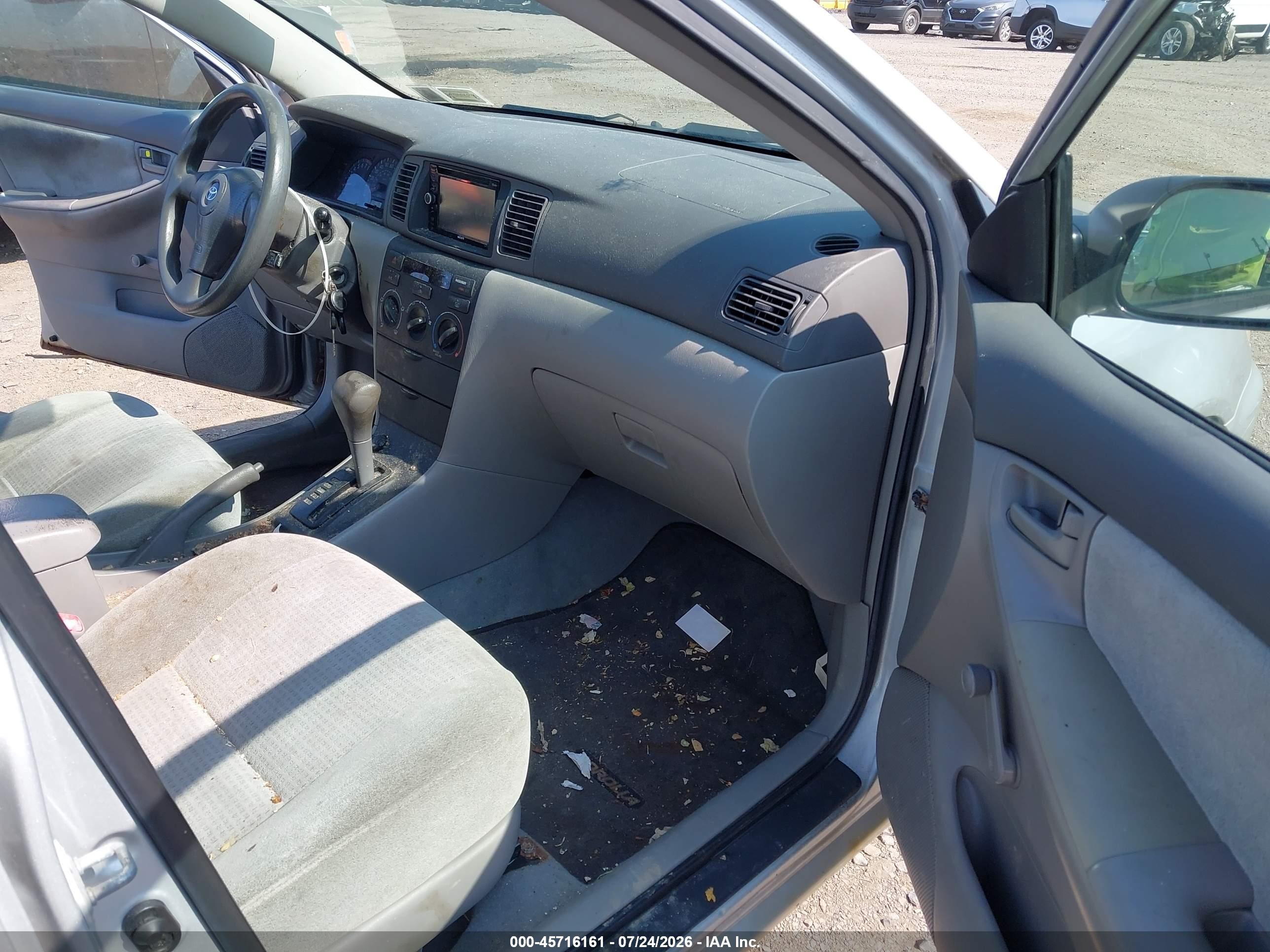 2008 Toyota Corolla Ce Silver vin: 2T1BR32E98C888709
