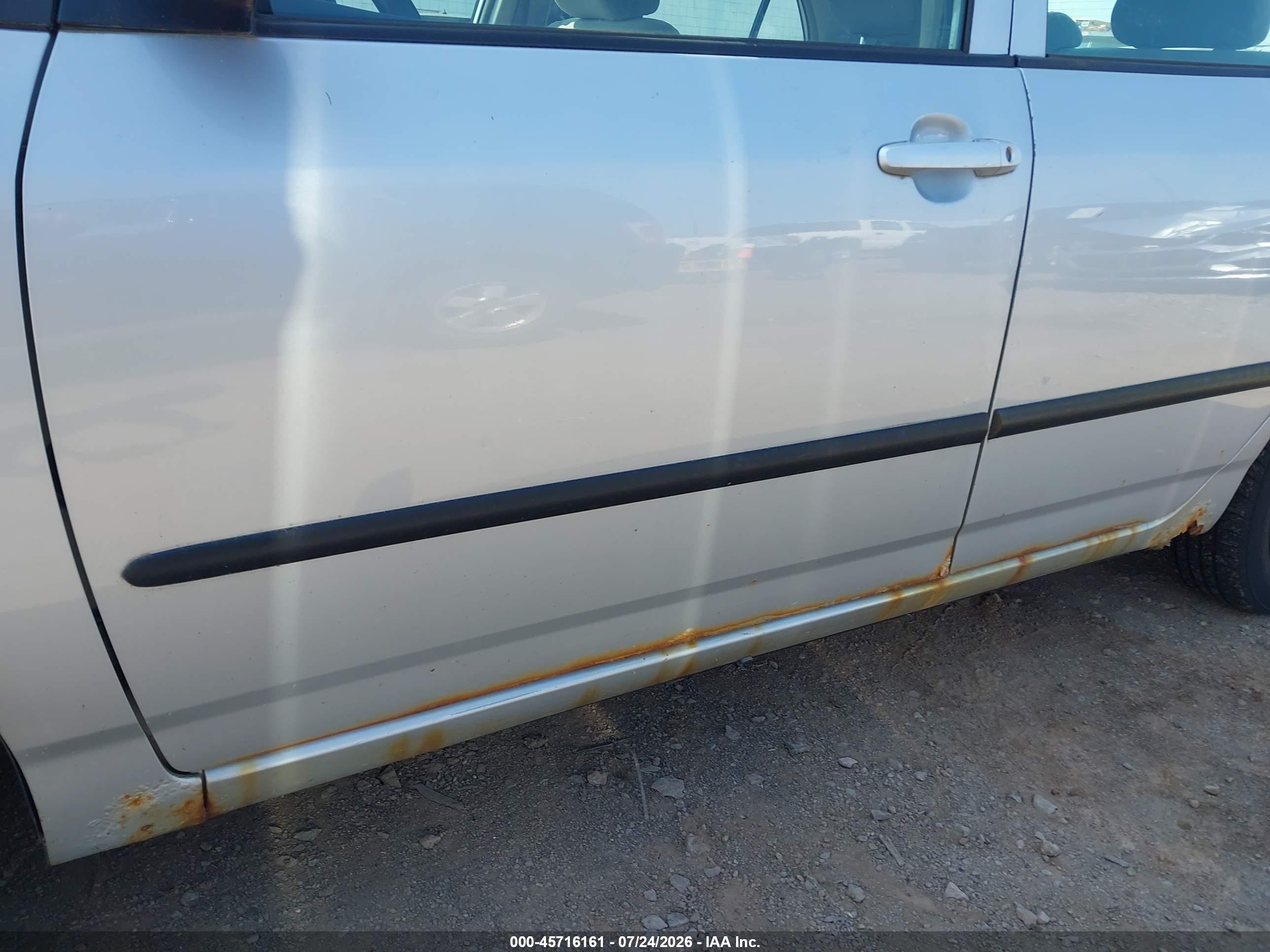 2008 Toyota Corolla Ce Silver vin: 2T1BR32E98C888709
