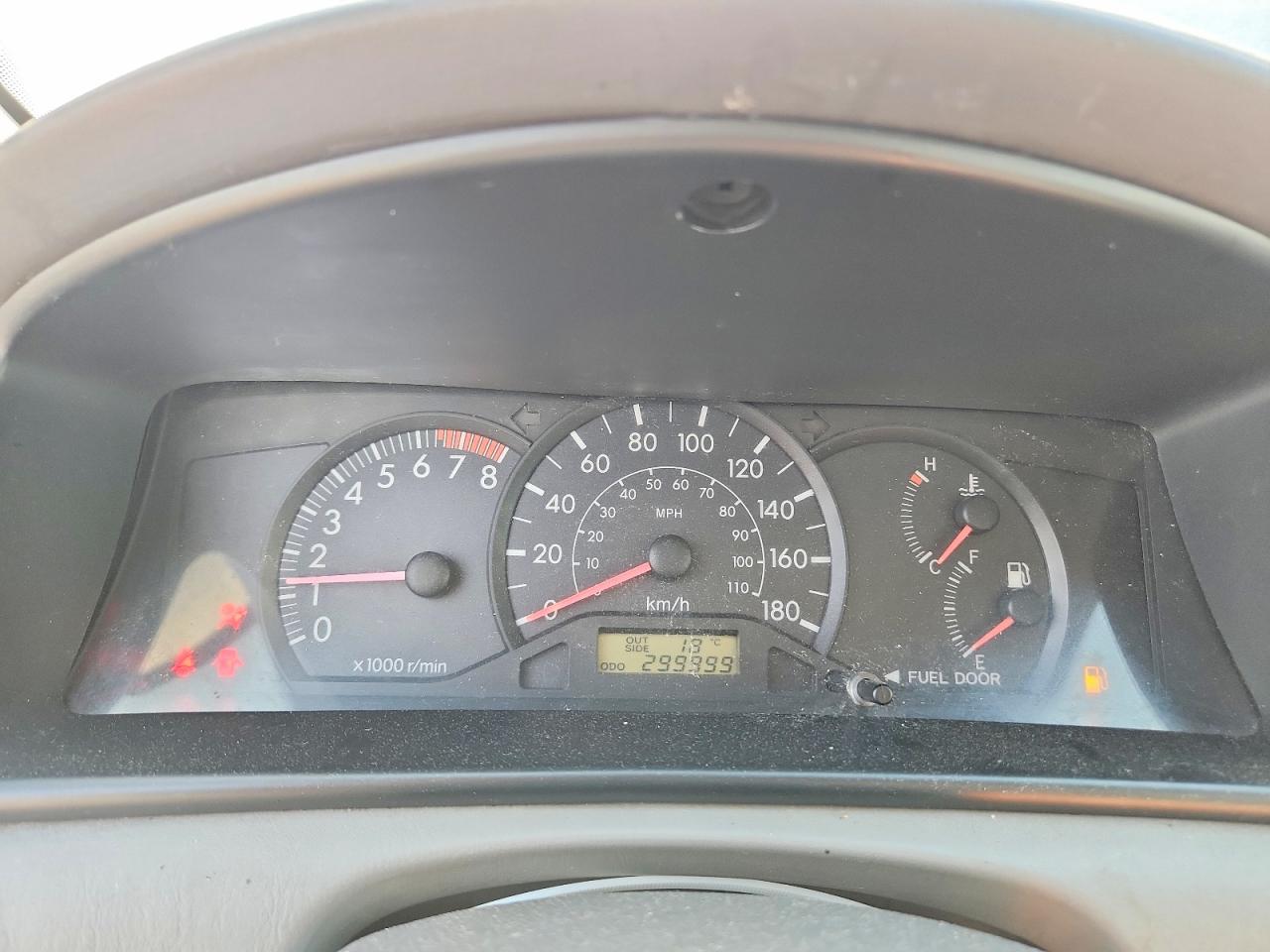 2008 Toyota Corolla Ce Silver vin: 2T1BR32E98C893473