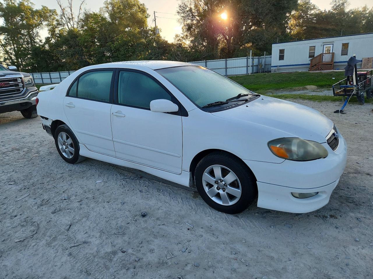 2008 Toyota Corolla S White vin: 2T1BR32E98C899158