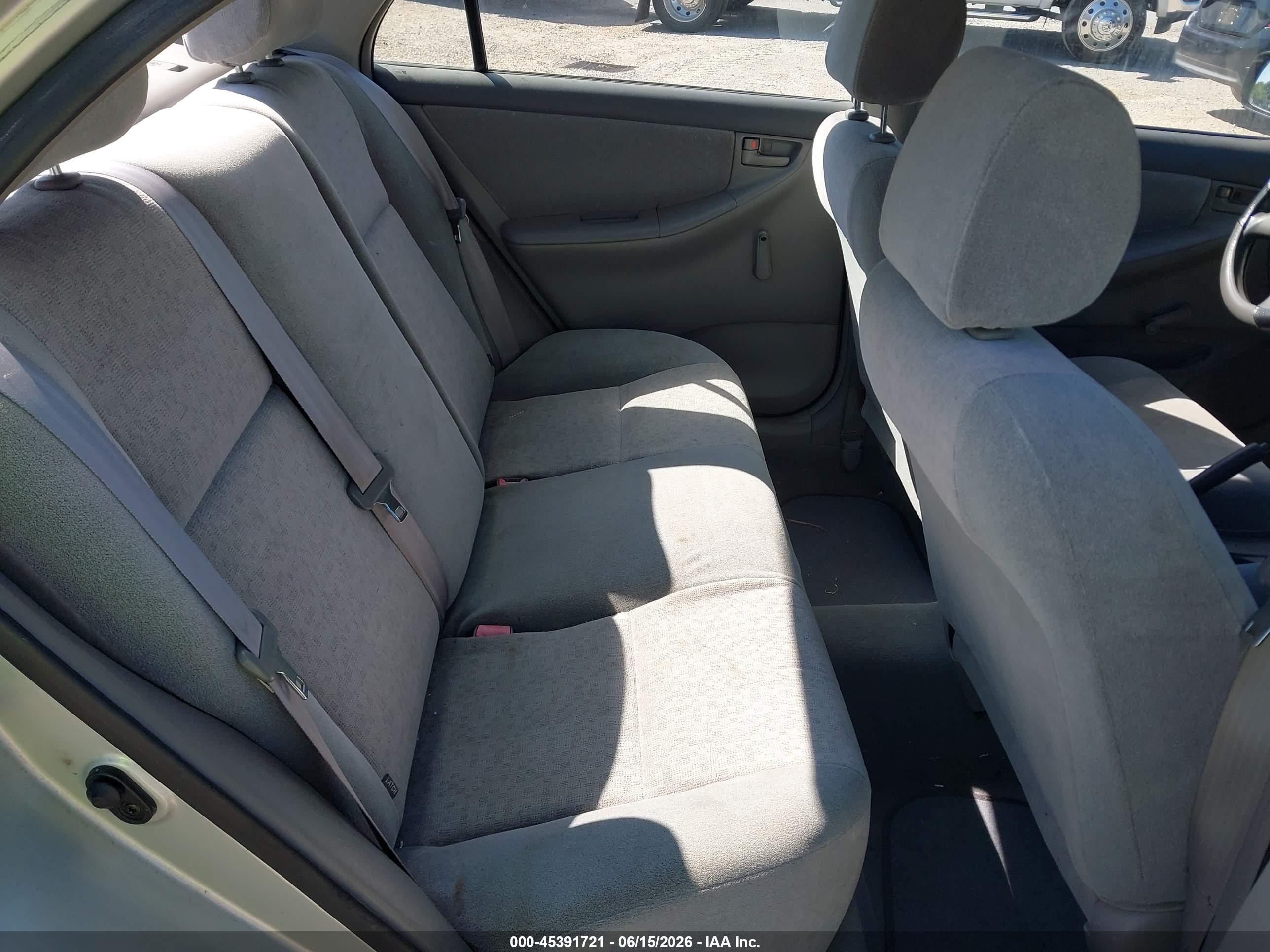 2003 Toyota Corolla Ce Silver vin: 2T1BR32EX3C035454