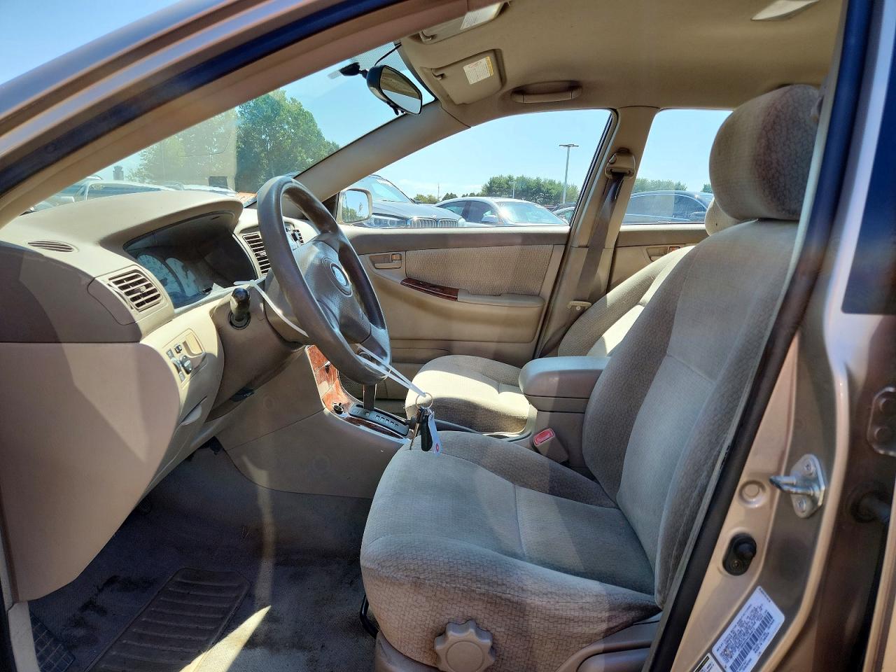 2004 Toyota Corolla Le Beige vin: 2T1BR32EX4C294012