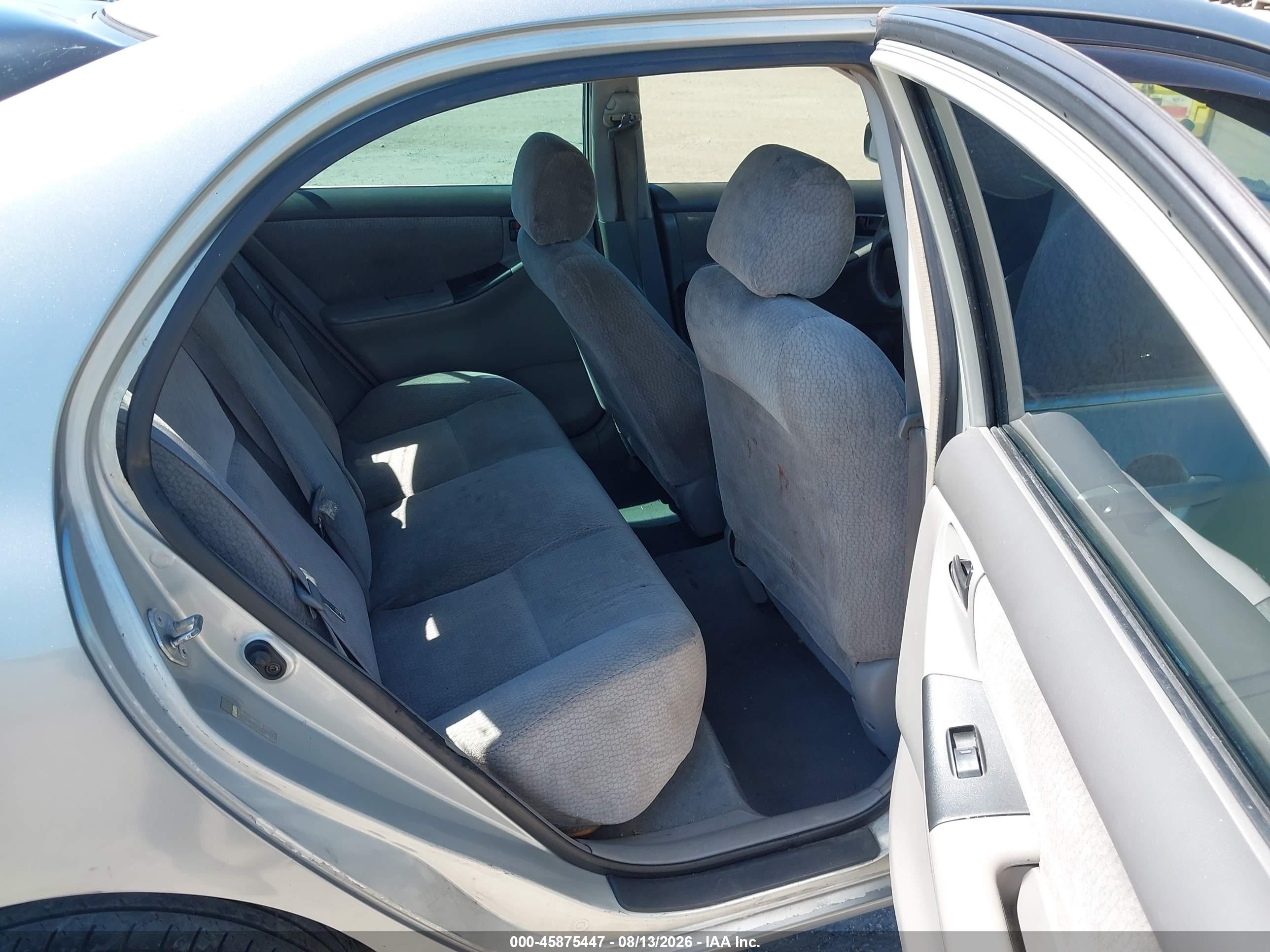 2004 Toyota Corolla Le Silver vin: 2T1BR32EX4C298741