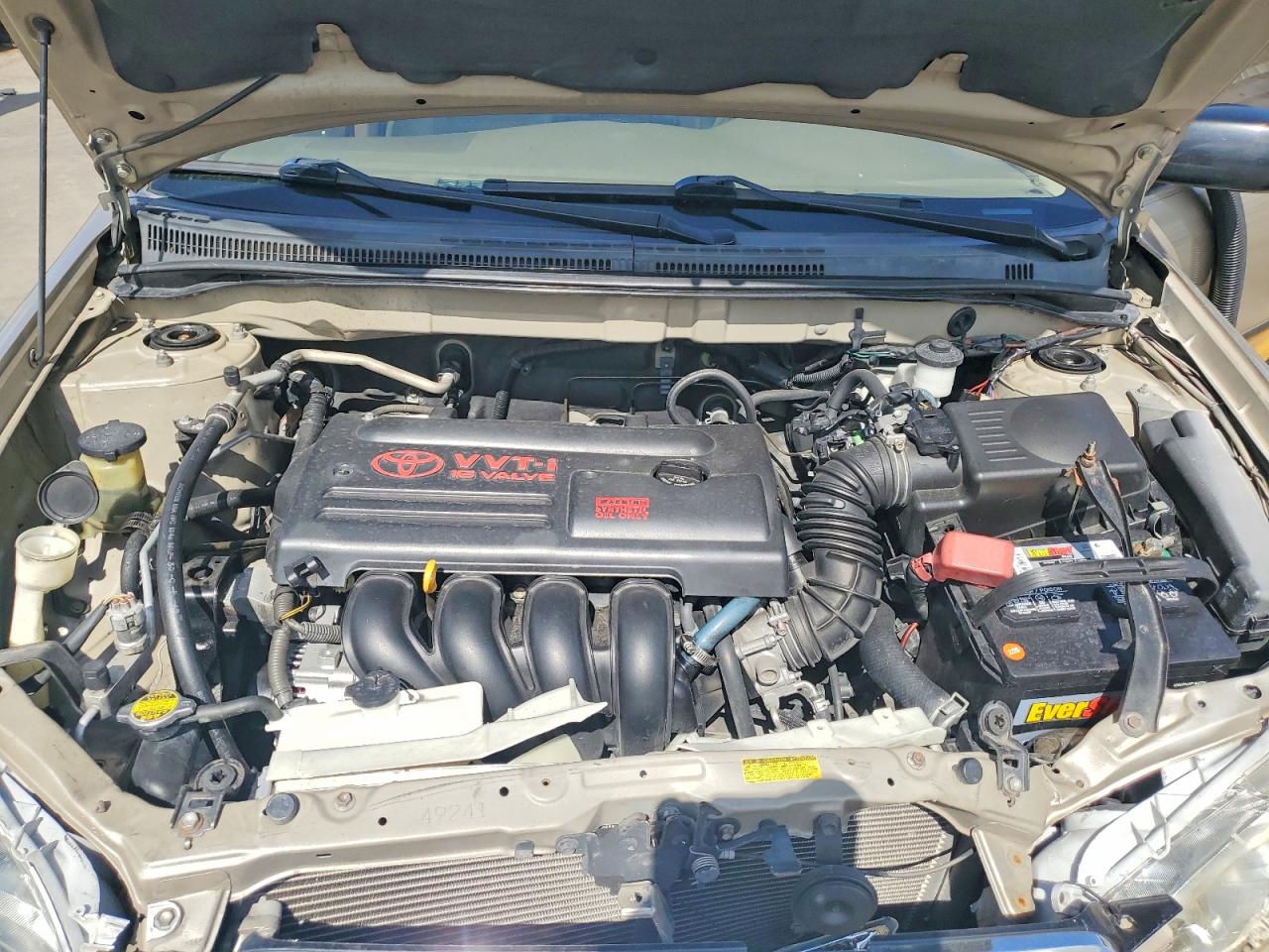 2005 Toyota Corolla Ce Gold vin: 2T1BR32EX5C329391