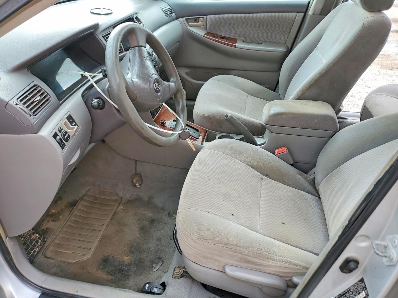 2005 Toyota Corolla Le Silver vin: 2T1BR32EX5C399487