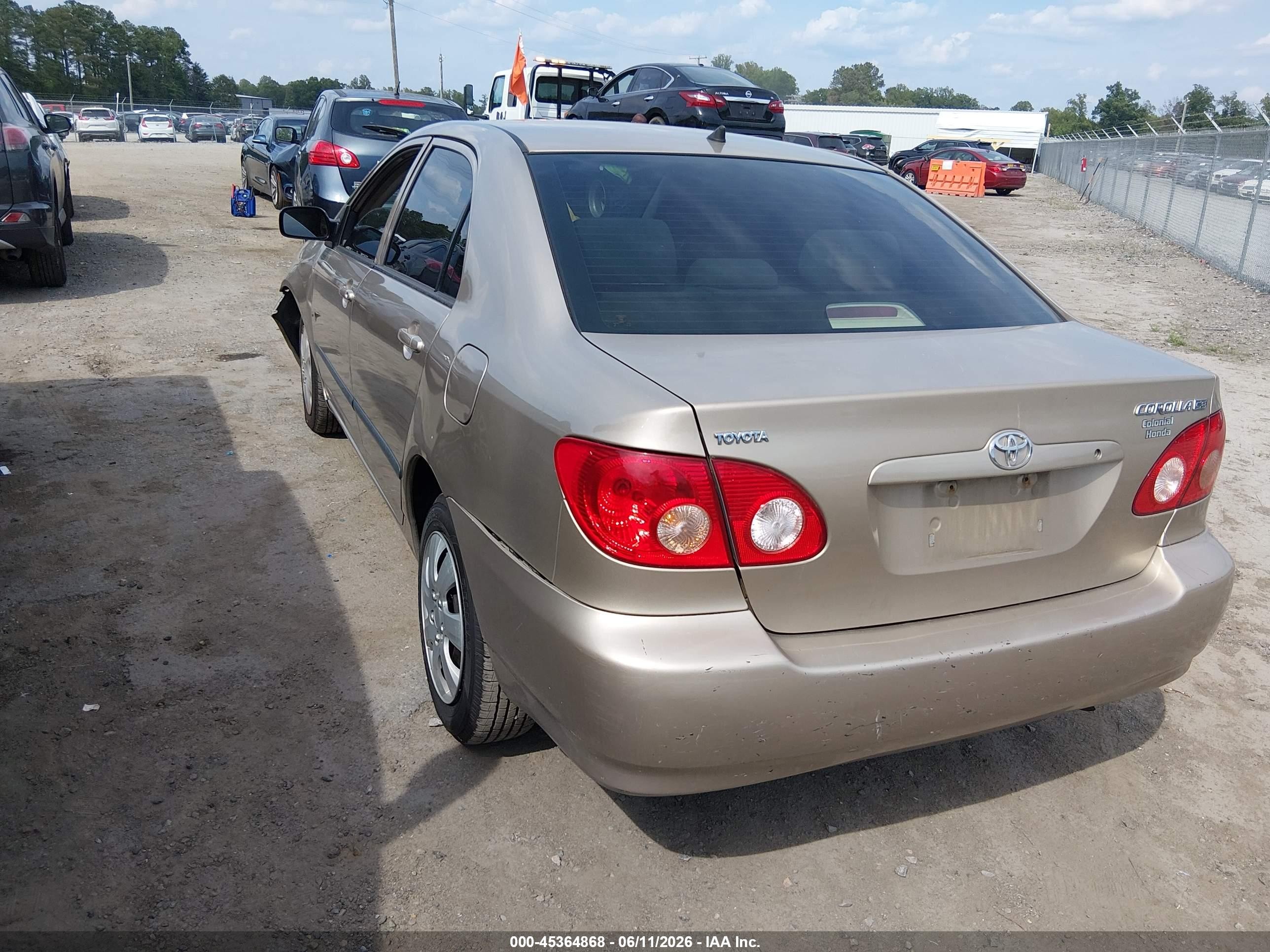 2005 Toyota Corolla Ce Gold vin: 2T1BR32EX5C425456