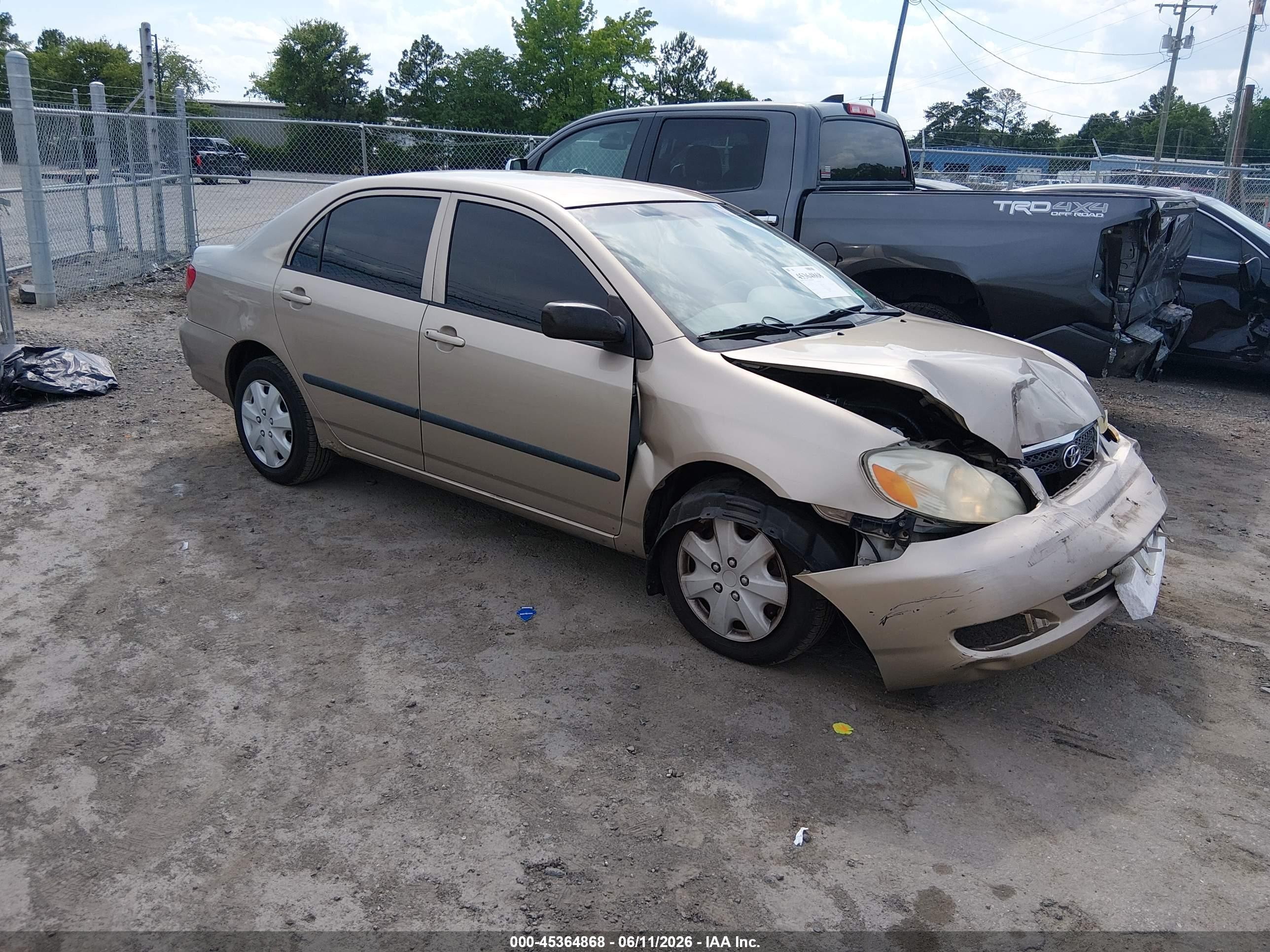 2005 Toyota Corolla Ce Gold vin: 2T1BR32EX5C425456