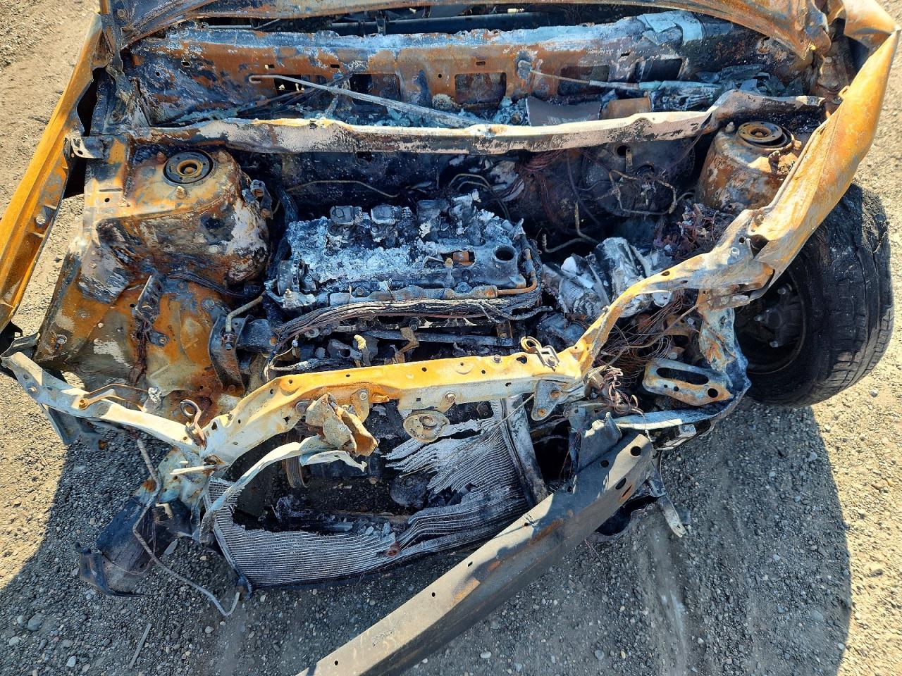 2005 Toyota Corolla Le Burn vin: 2T1BR32EX5C504772