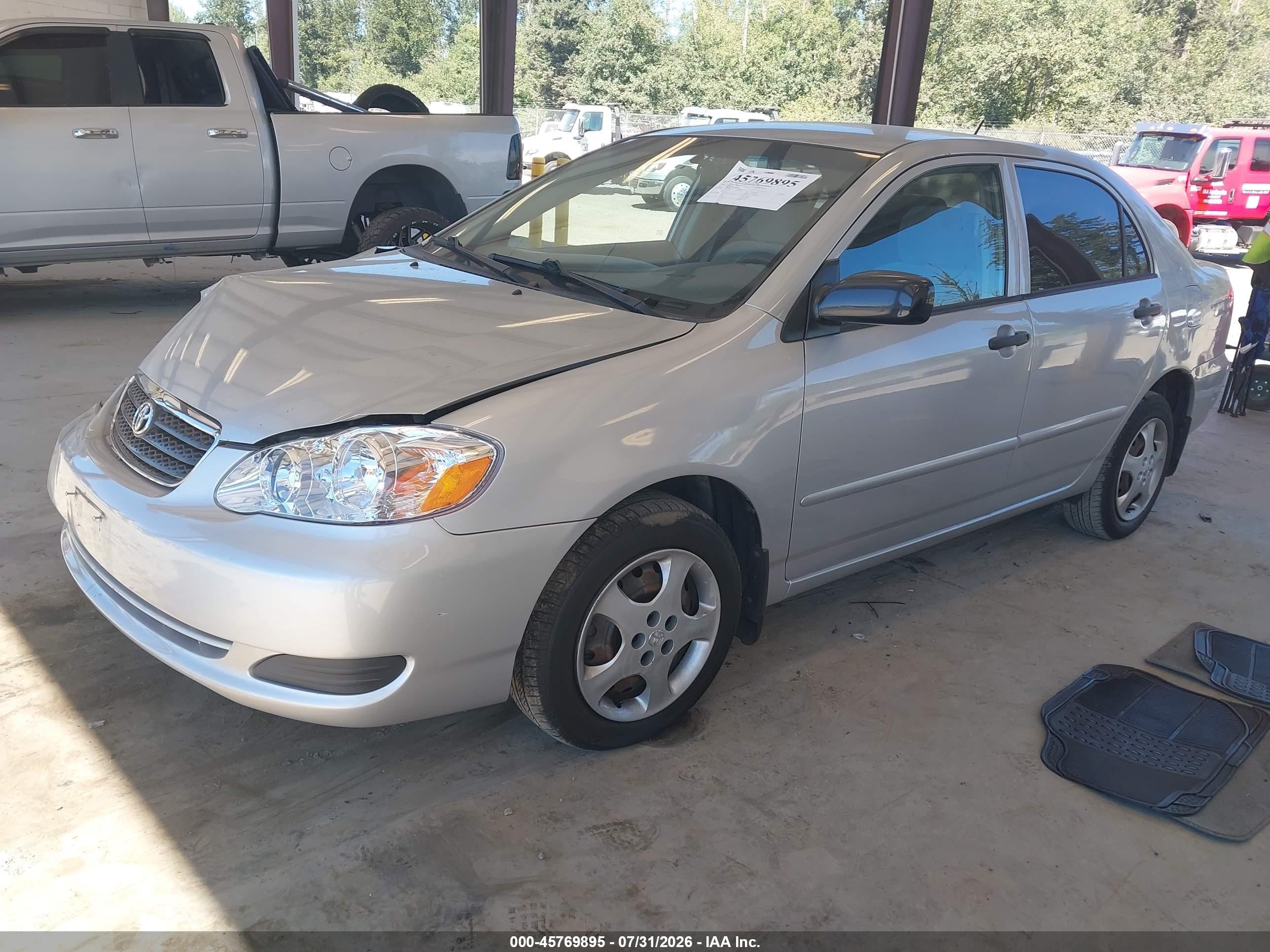 2005 Toyota Corolla Ce/le/s Silver vin: 2T1BR32EX5C864026