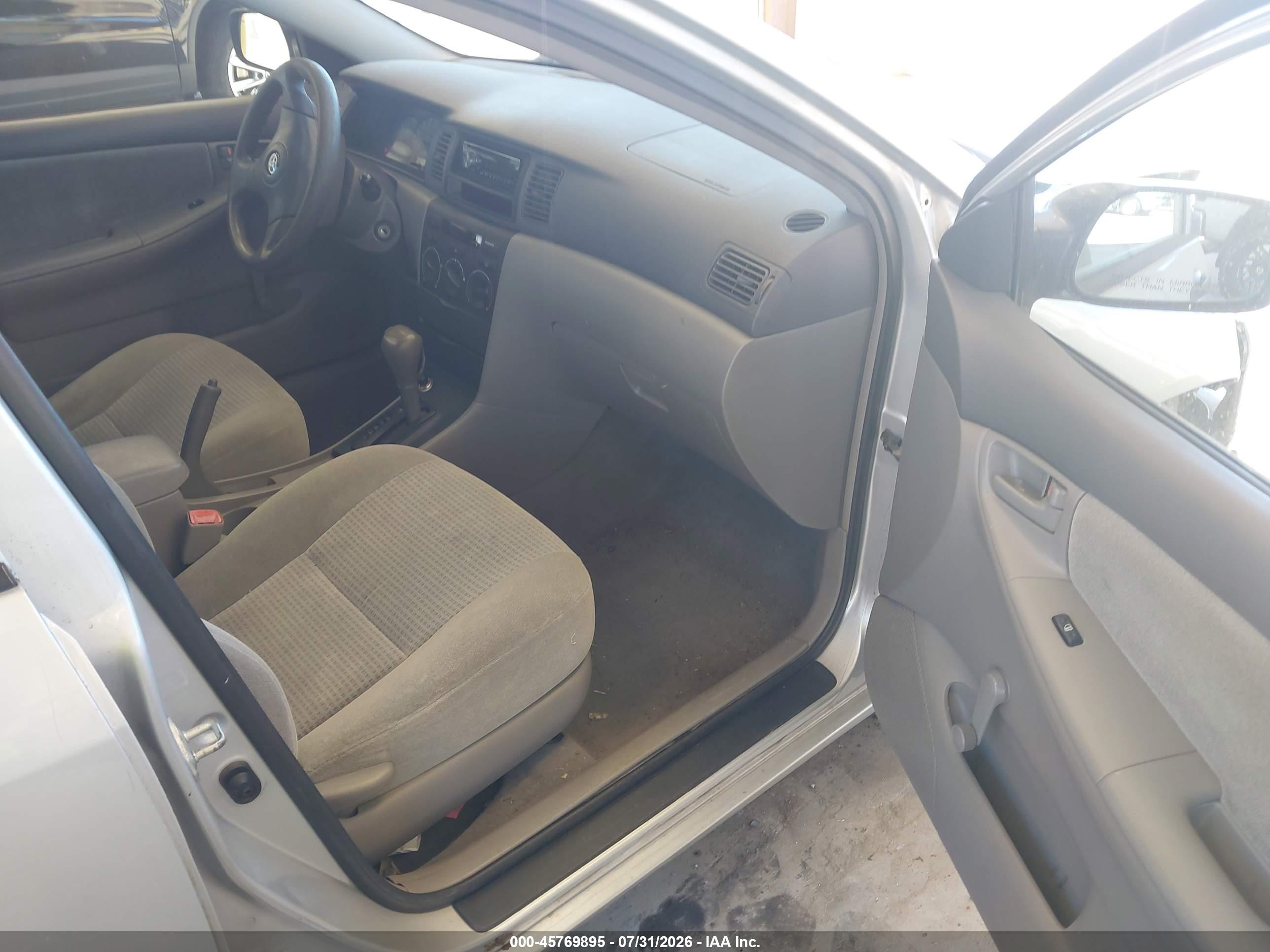 2005 Toyota Corolla Ce/le/s Silver vin: 2T1BR32EX5C864026