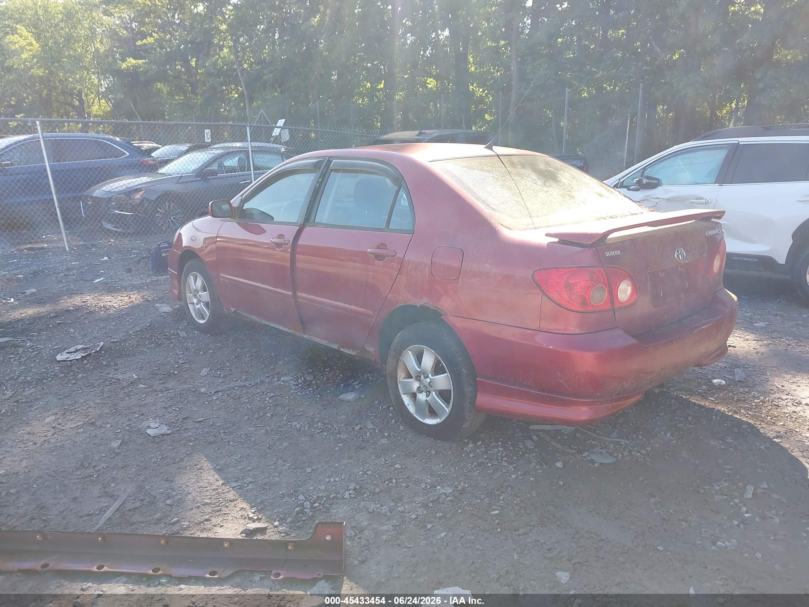 2006 Toyota Corolla S Burgundy vin: 2T1BR32EX6C581241