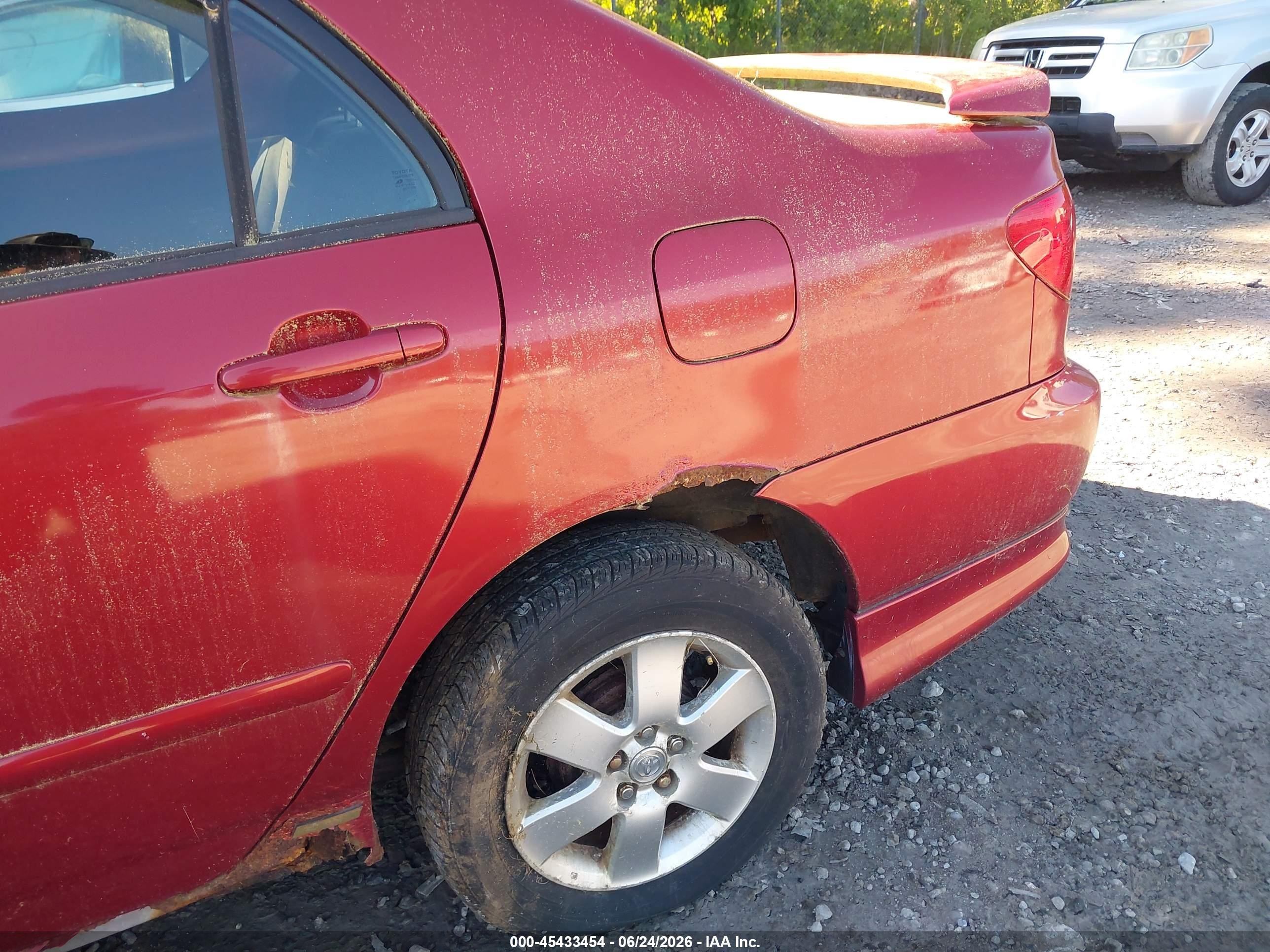 2006 Toyota Corolla S Burgundy vin: 2T1BR32EX6C581241