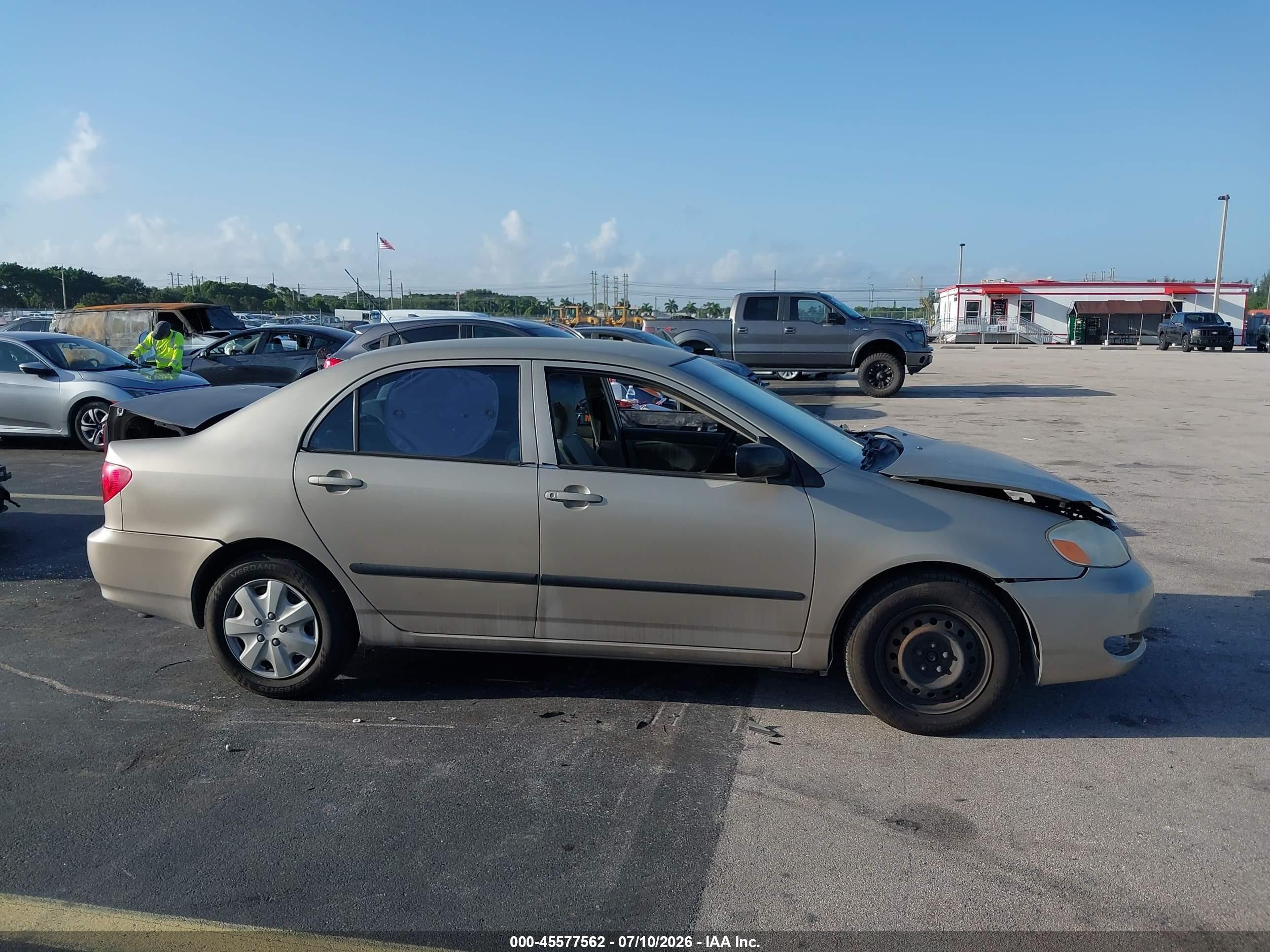 2007 Toyota Corolla Ce Gold vin: 2T1BR32EX7C748733