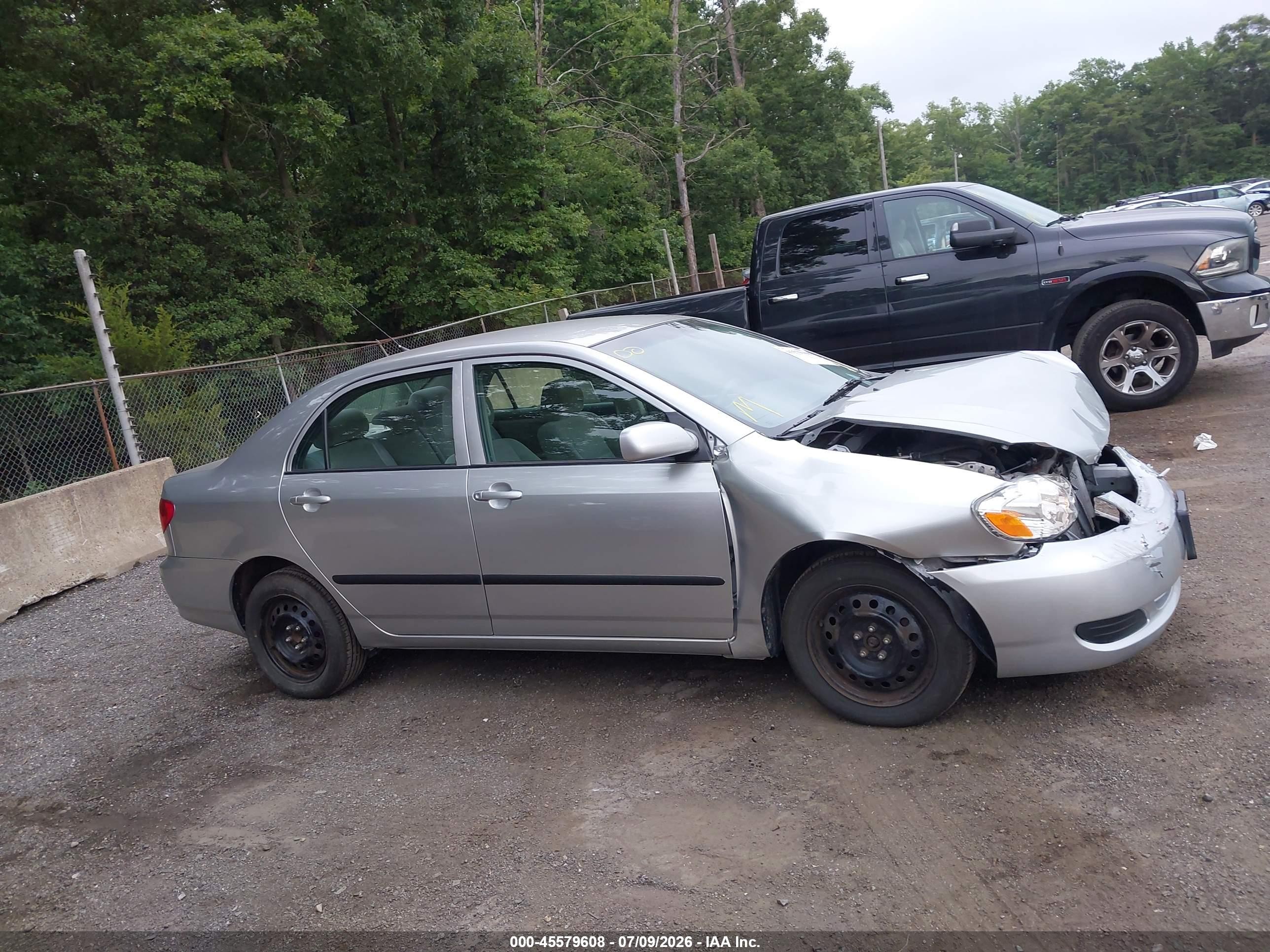 2007 Toyota Corolla Ce Silver vin: 2T1BR32EX7C754113