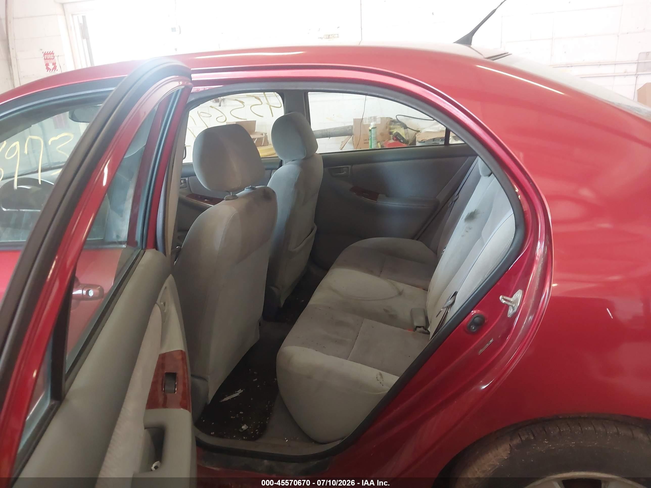 2007 Toyota Corolla Le Red vin: 2T1BR32EX7C836293