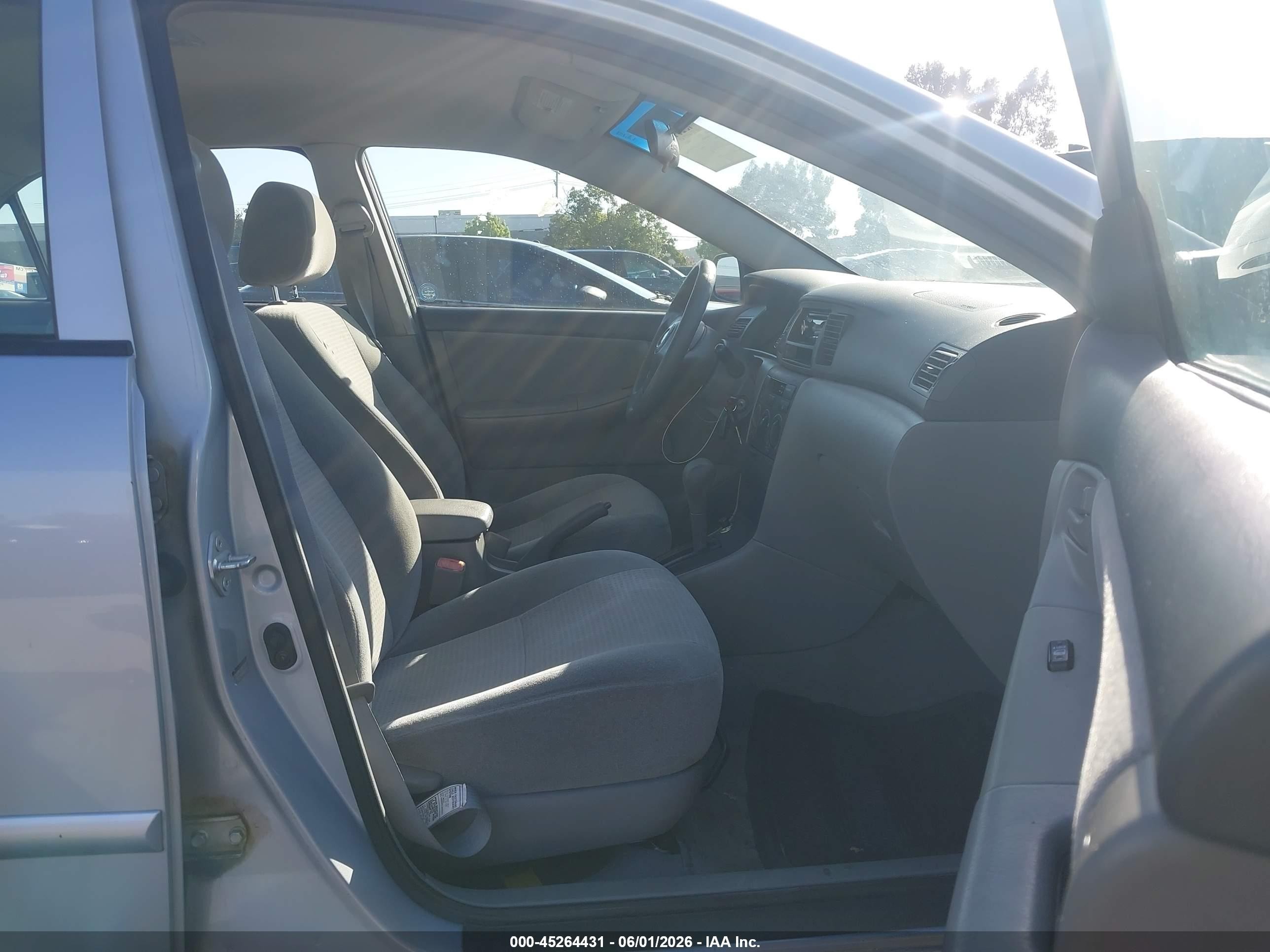 2008 Toyota Corolla Ce Silver vin: 2T1BR32EX8C872079