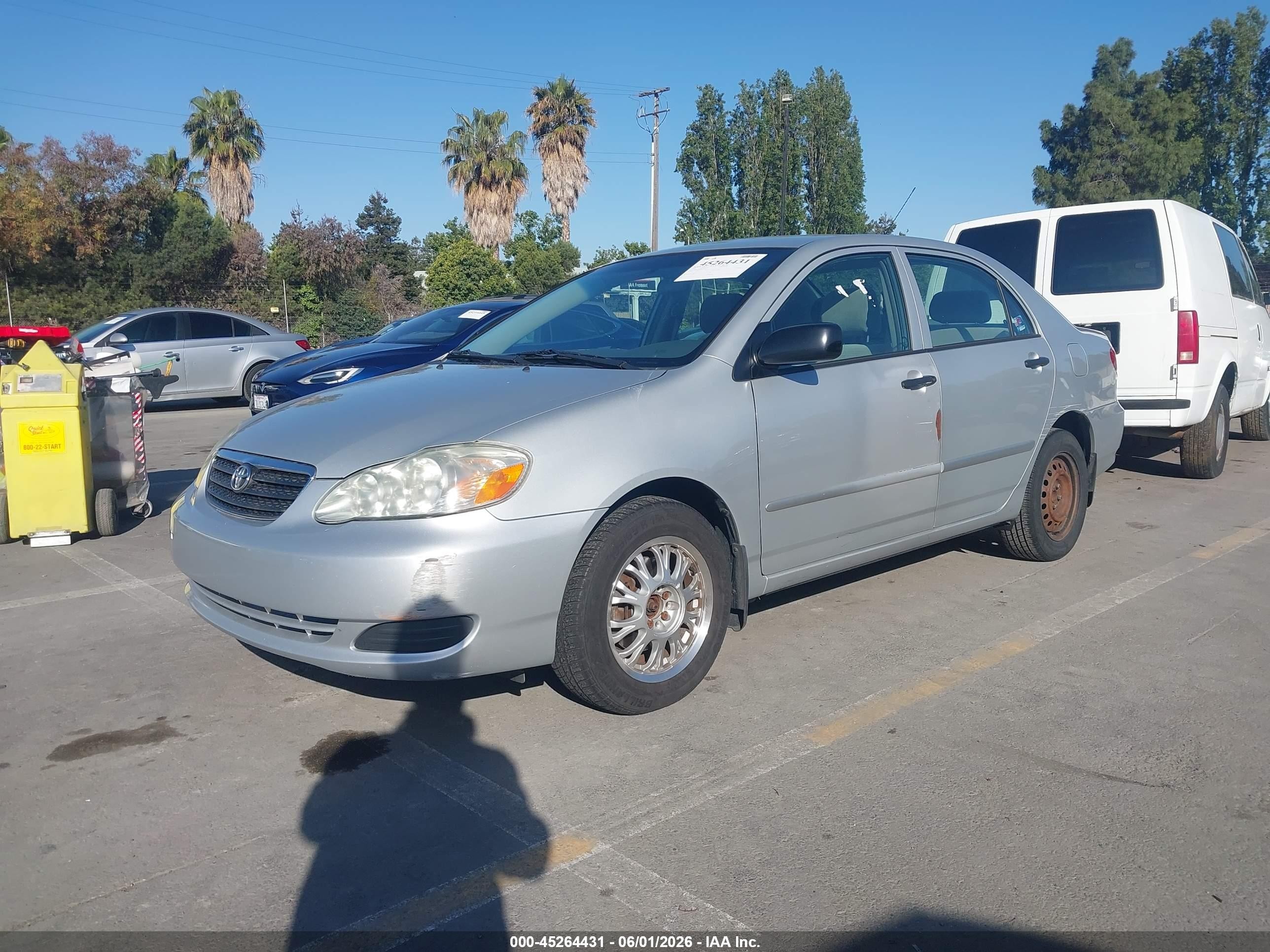 2008 Toyota Corolla Ce Silver vin: 2T1BR32EX8C872079