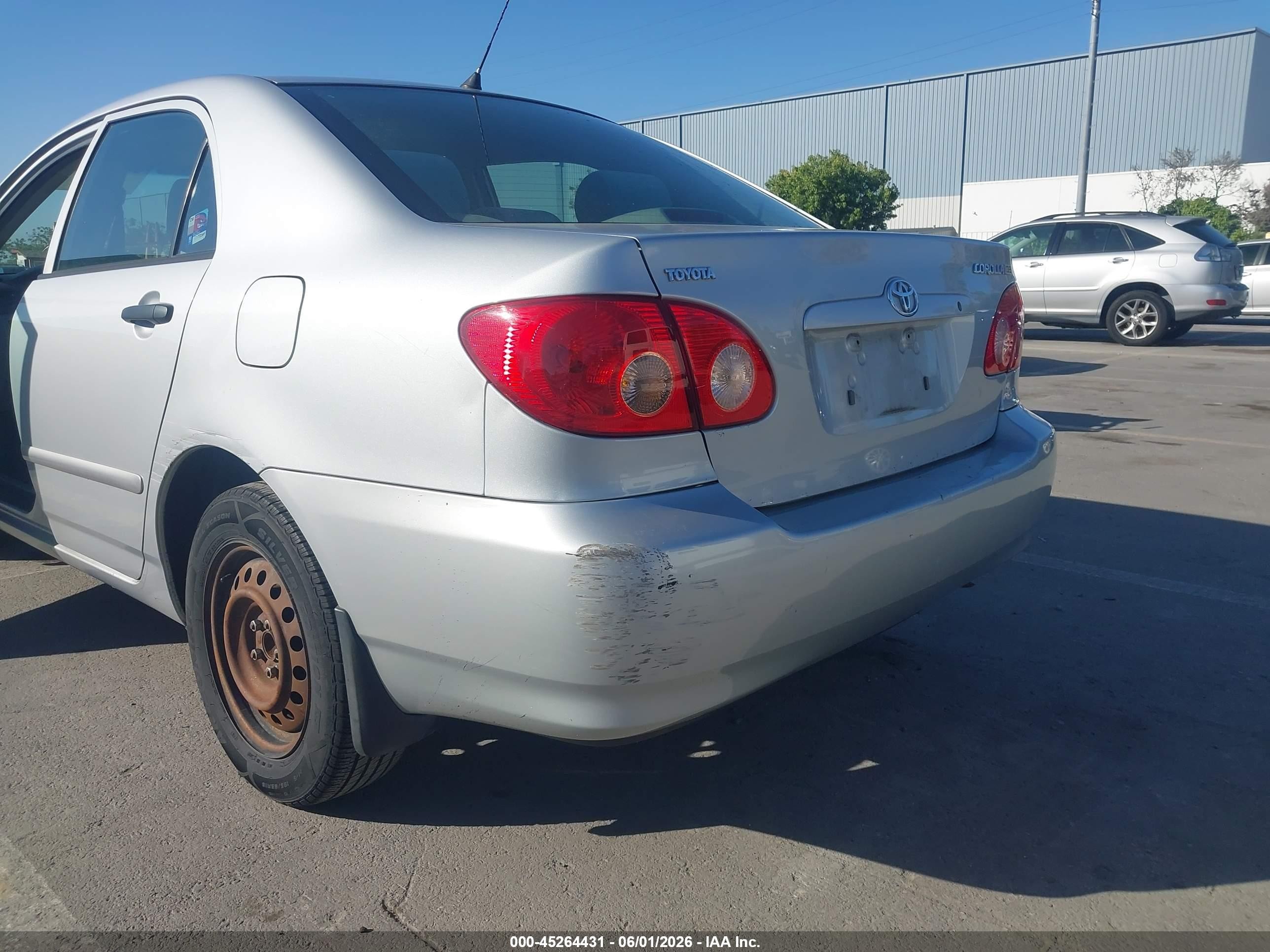 2008 Toyota Corolla Ce Silver vin: 2T1BR32EX8C872079