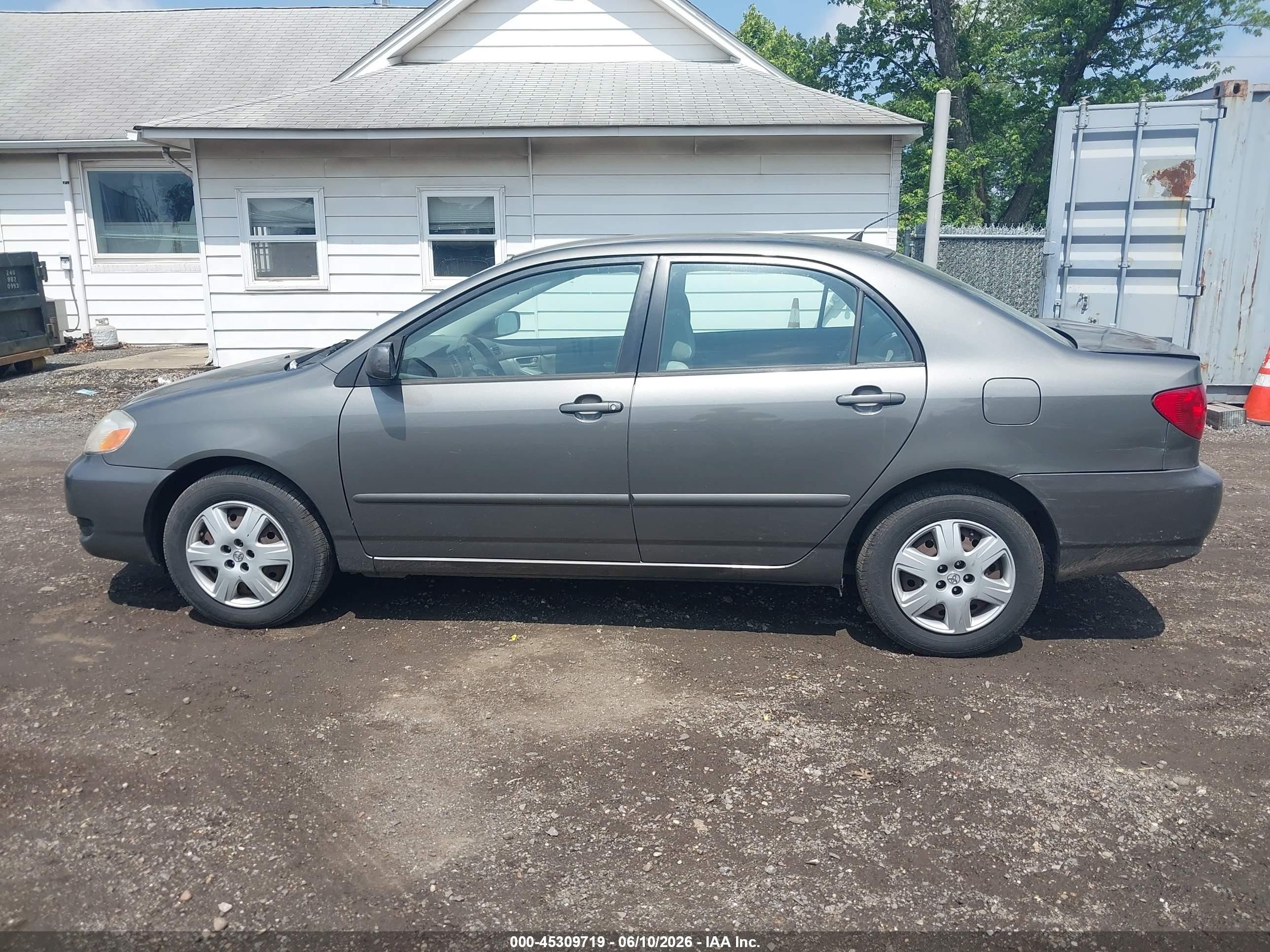 2008 Toyota Corolla Le Gray vin: 2T1BR32EX8C919062
