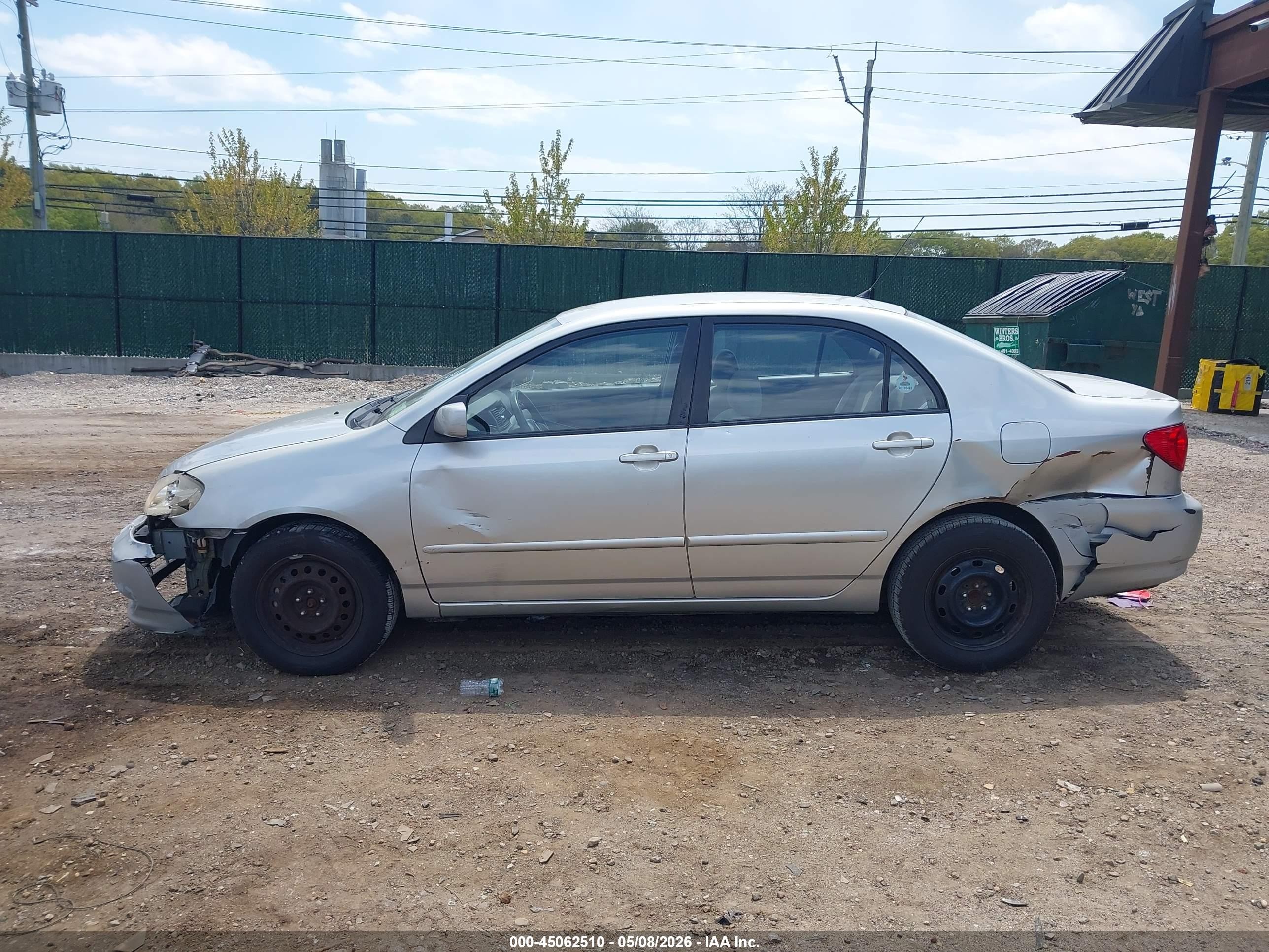 2004 Toyota Corolla Le Silver vin: 2T1BR38E04C193147