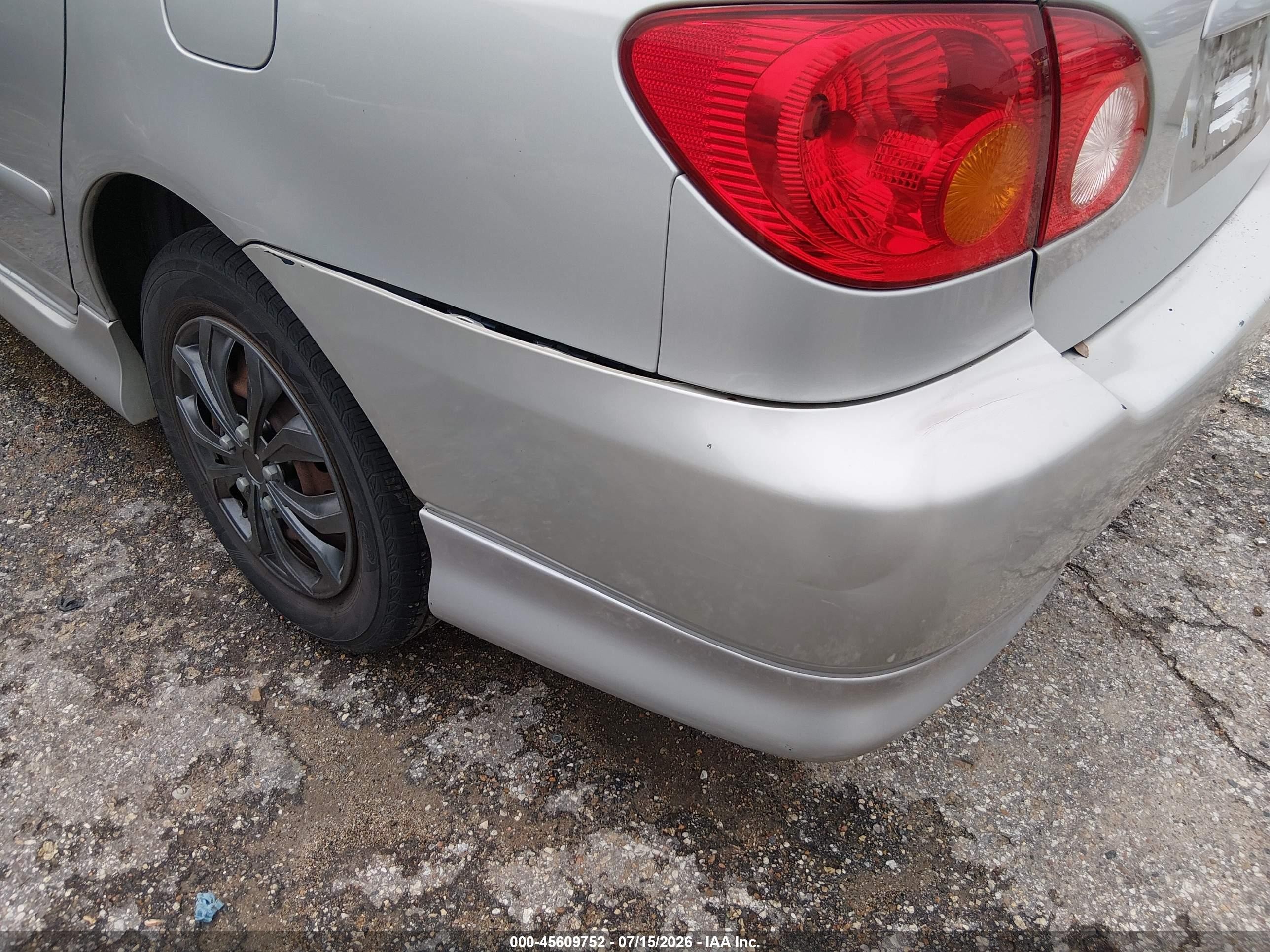 2004 Toyota Corolla S Серебряный vin: 2T1BR38E04C282457