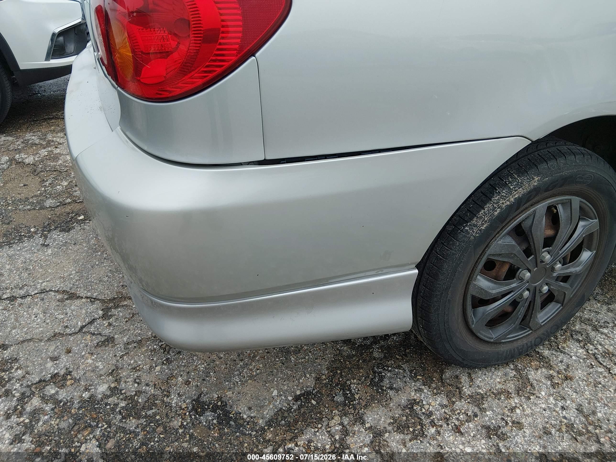 2004 Toyota Corolla S Серебряный vin: 2T1BR38E04C282457