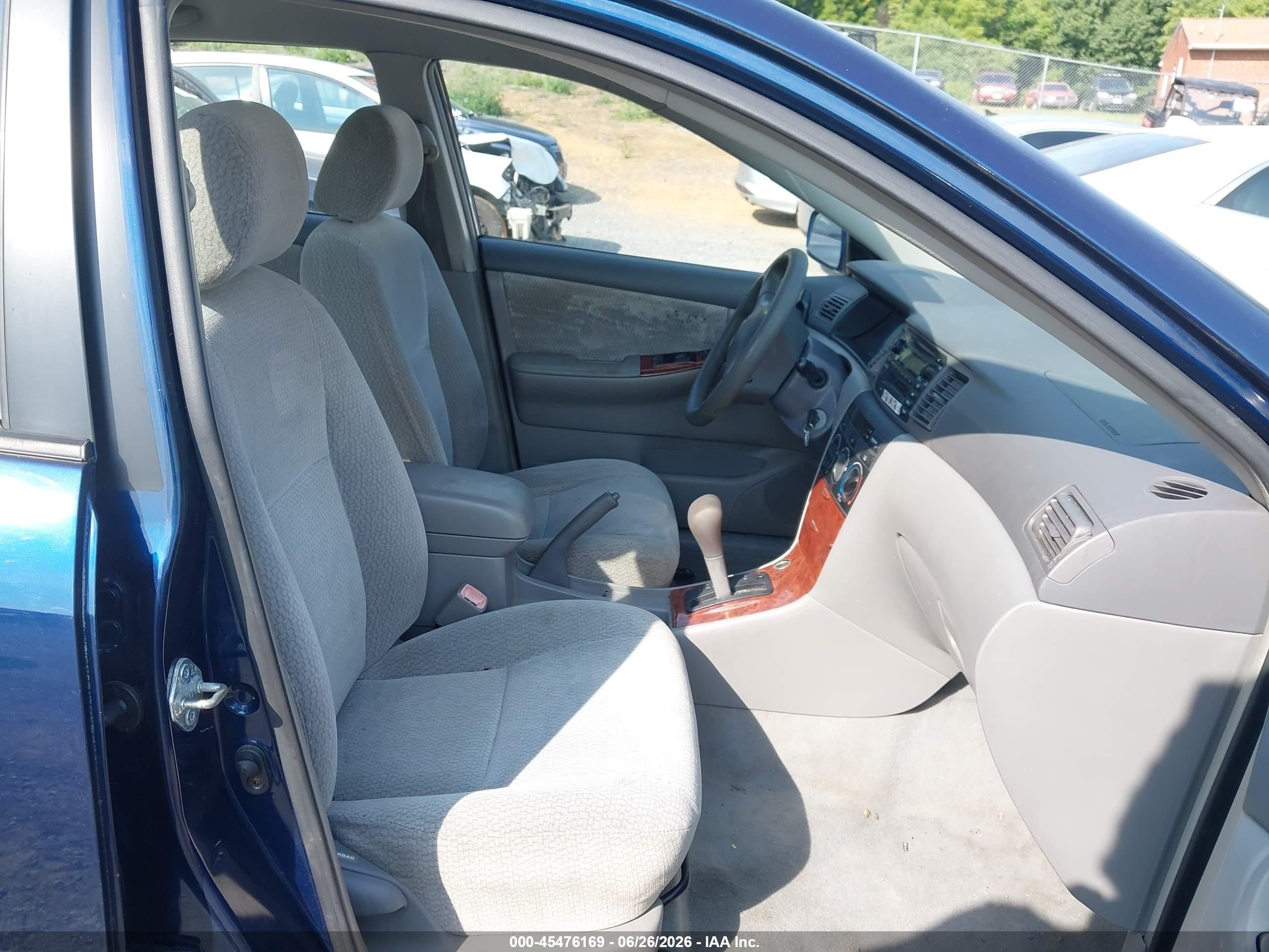 2004 Toyota Corolla Le Синий vin: 2T1BR38E14C313778