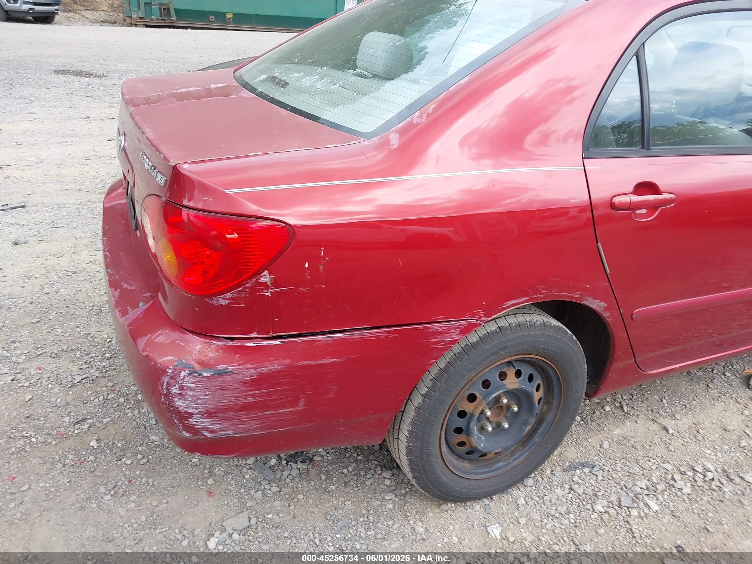 2004 Toyota Corolla Le Red vin: 2T1BR38E34C301678