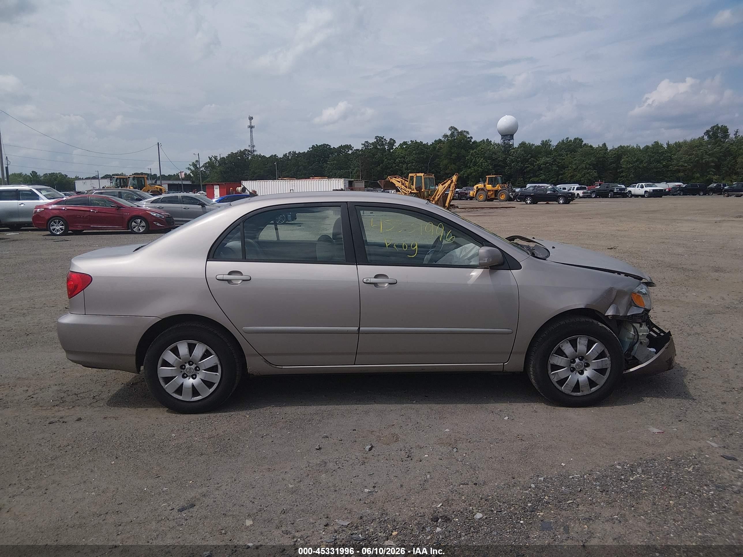 2003 Toyota Corolla Le Gold vin: 2T1BR38E43C134861