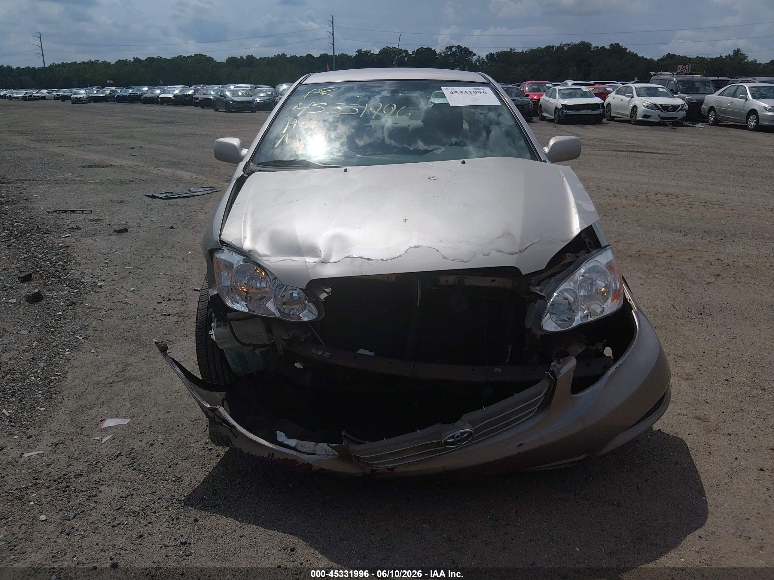 2003 Toyota Corolla Le Gold vin: 2T1BR38E43C134861