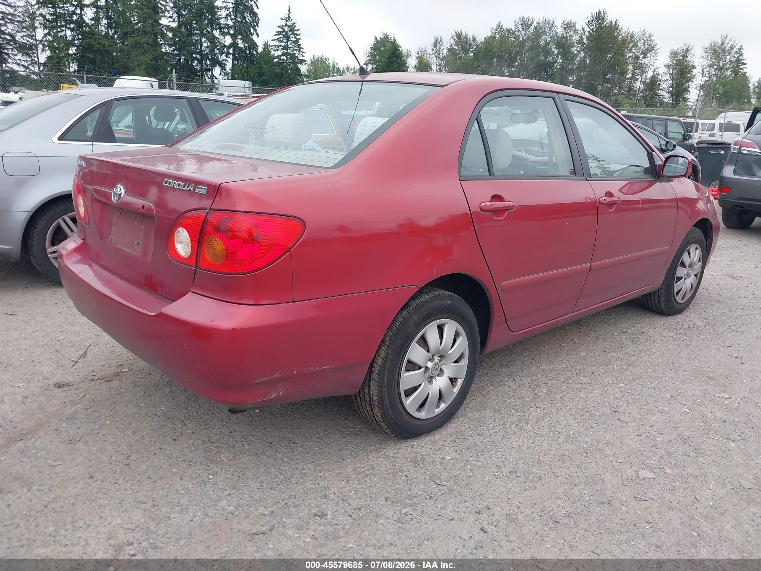 2004 Toyota Corolla Le Red vin: 2T1BR38E44C185178