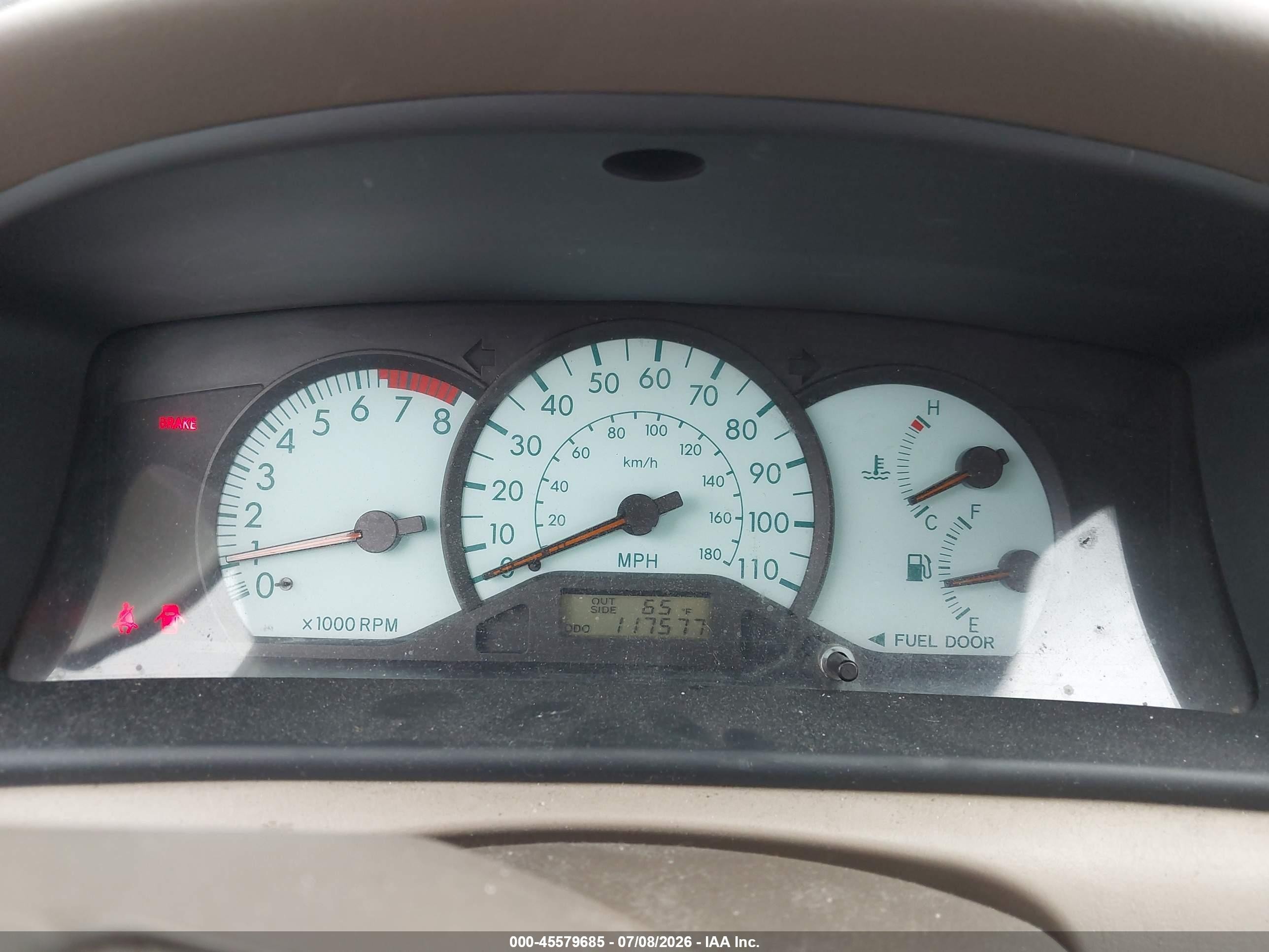 2004 Toyota Corolla Le Red vin: 2T1BR38E44C185178
