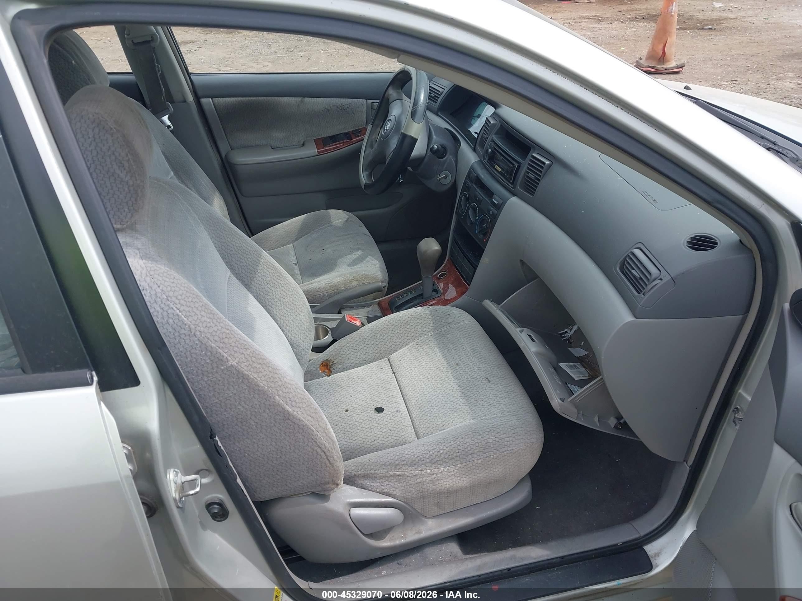 2003 Toyota Corolla Le Silver vin: 2T1BR38E53C102954
