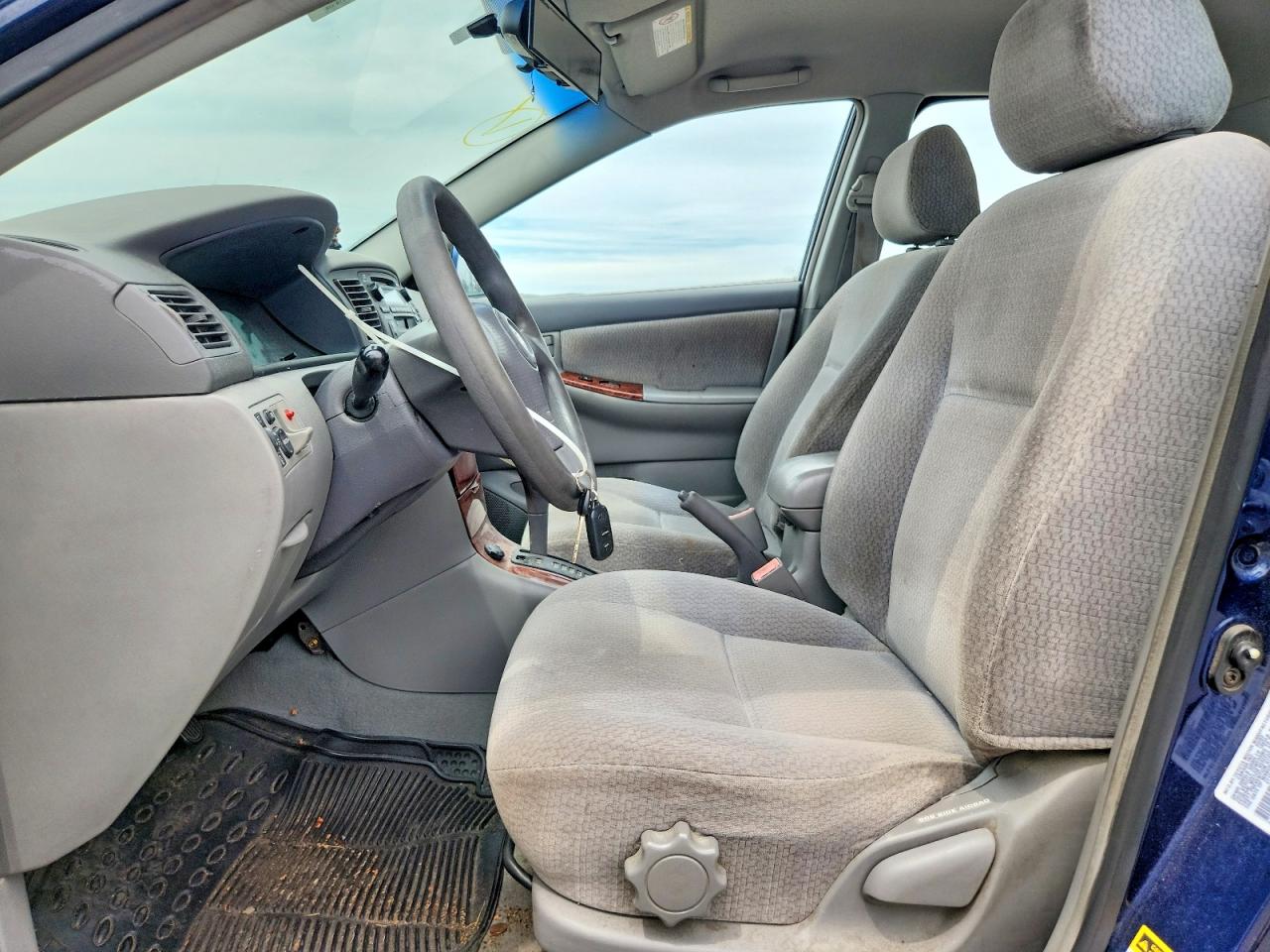 2003 Toyota Corolla Le Blue vin: 2T1BR38E53C137641