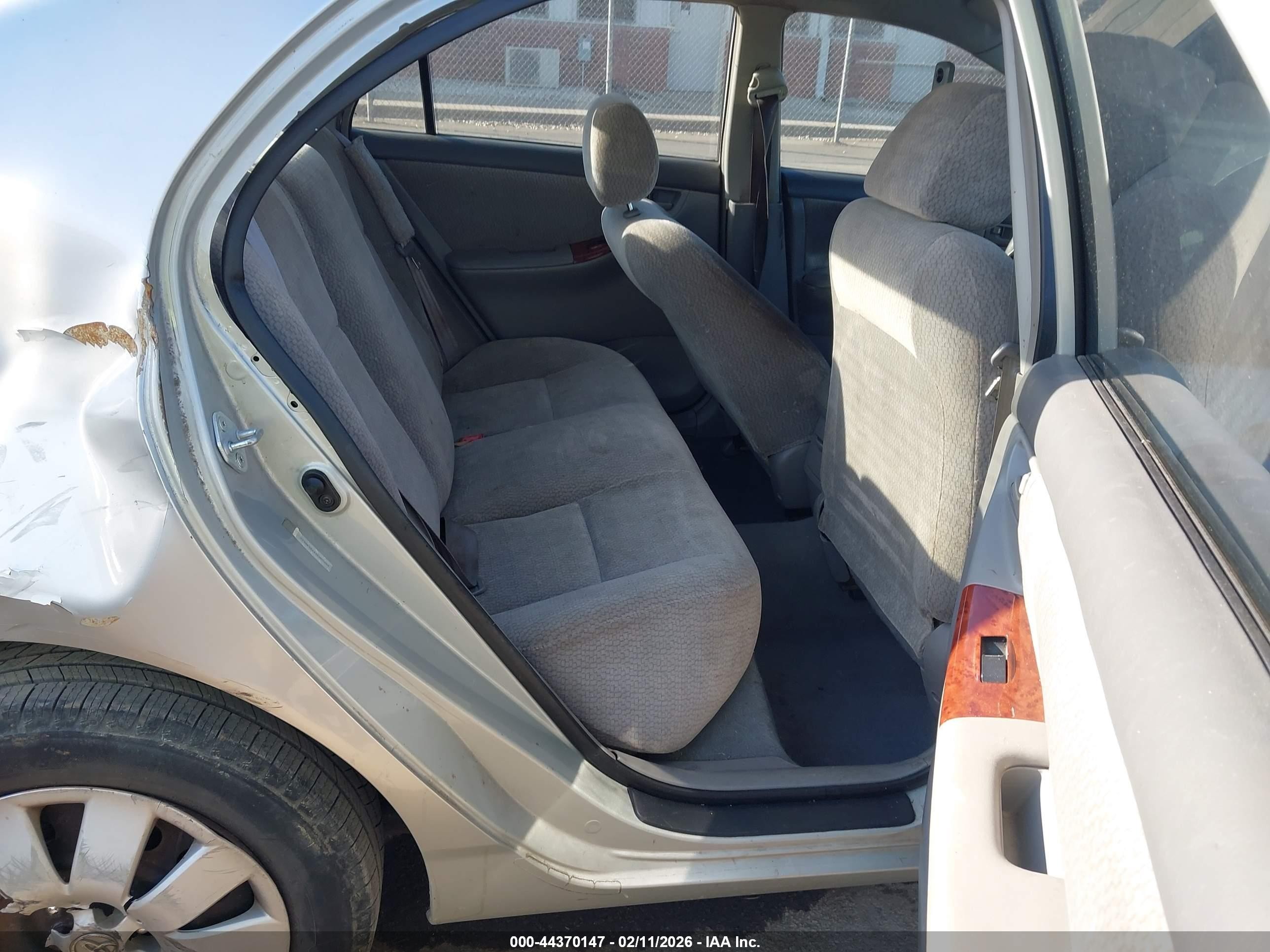 2003 Toyota Corolla Le Silver vin: 2T1BR38E63C007089
