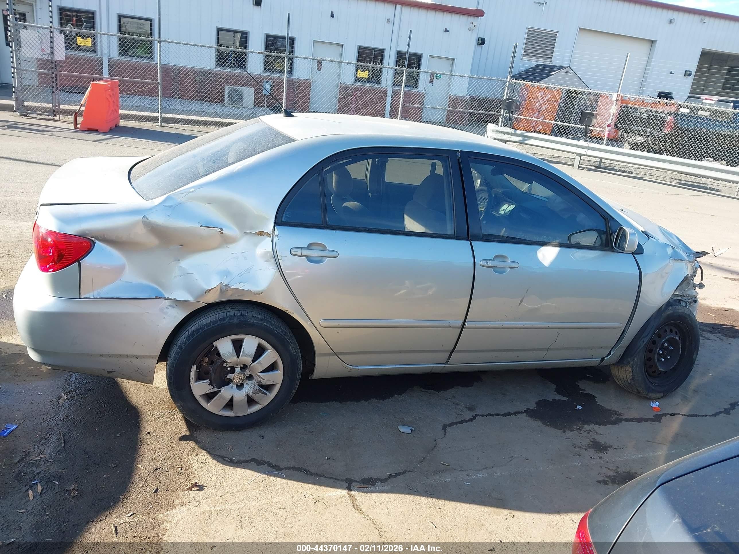 2003 Toyota Corolla Le Silver vin: 2T1BR38E63C007089
