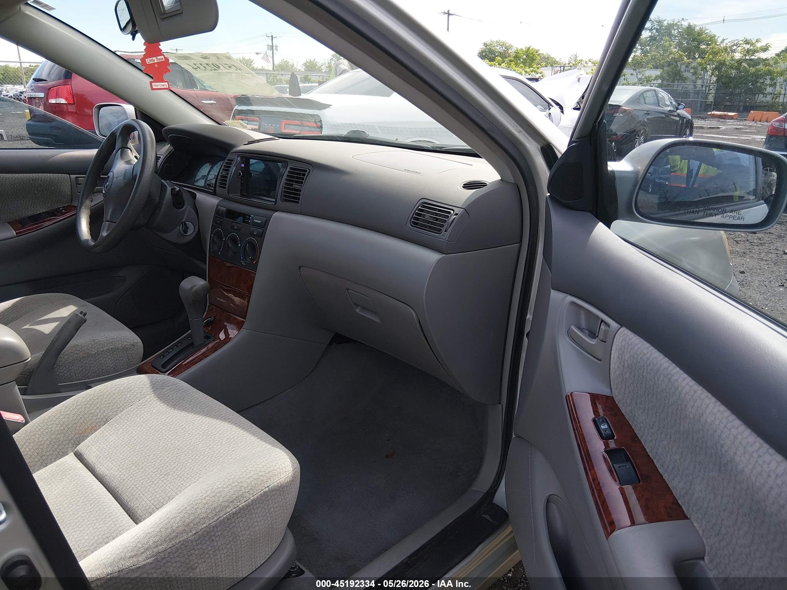 2003 Toyota Corolla Le Серебряный vin: 2T1BR38E63C079068